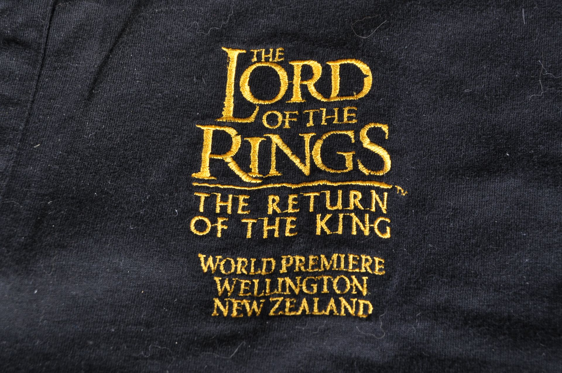 LORD OF THE RINGS - RETURN OF THE KING PREMIERE T-SHIRT - Image 2 of 5