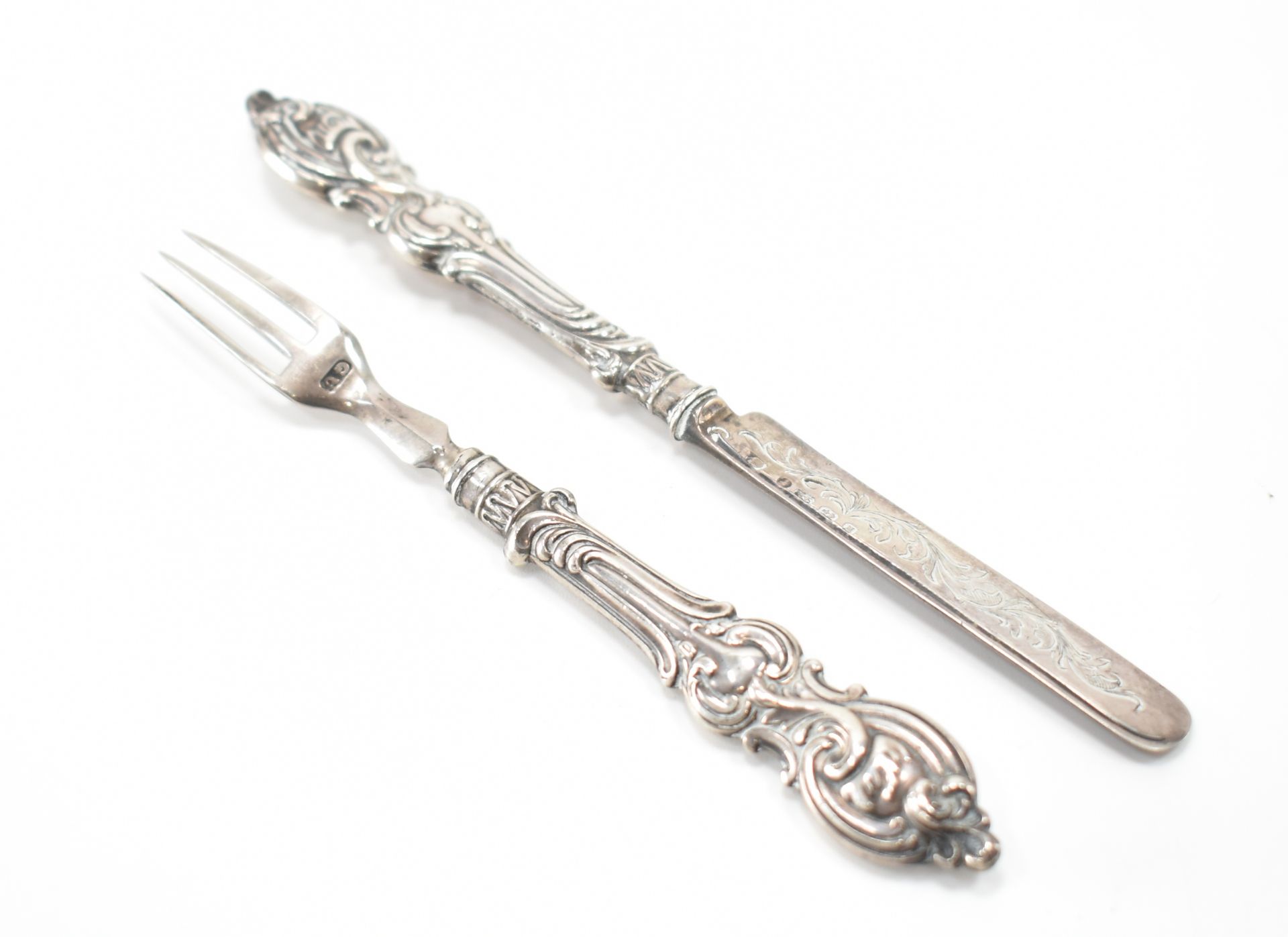 1930S SILVER HALLMARKED SMALL KNIFE & FORK - Image 3 of 5