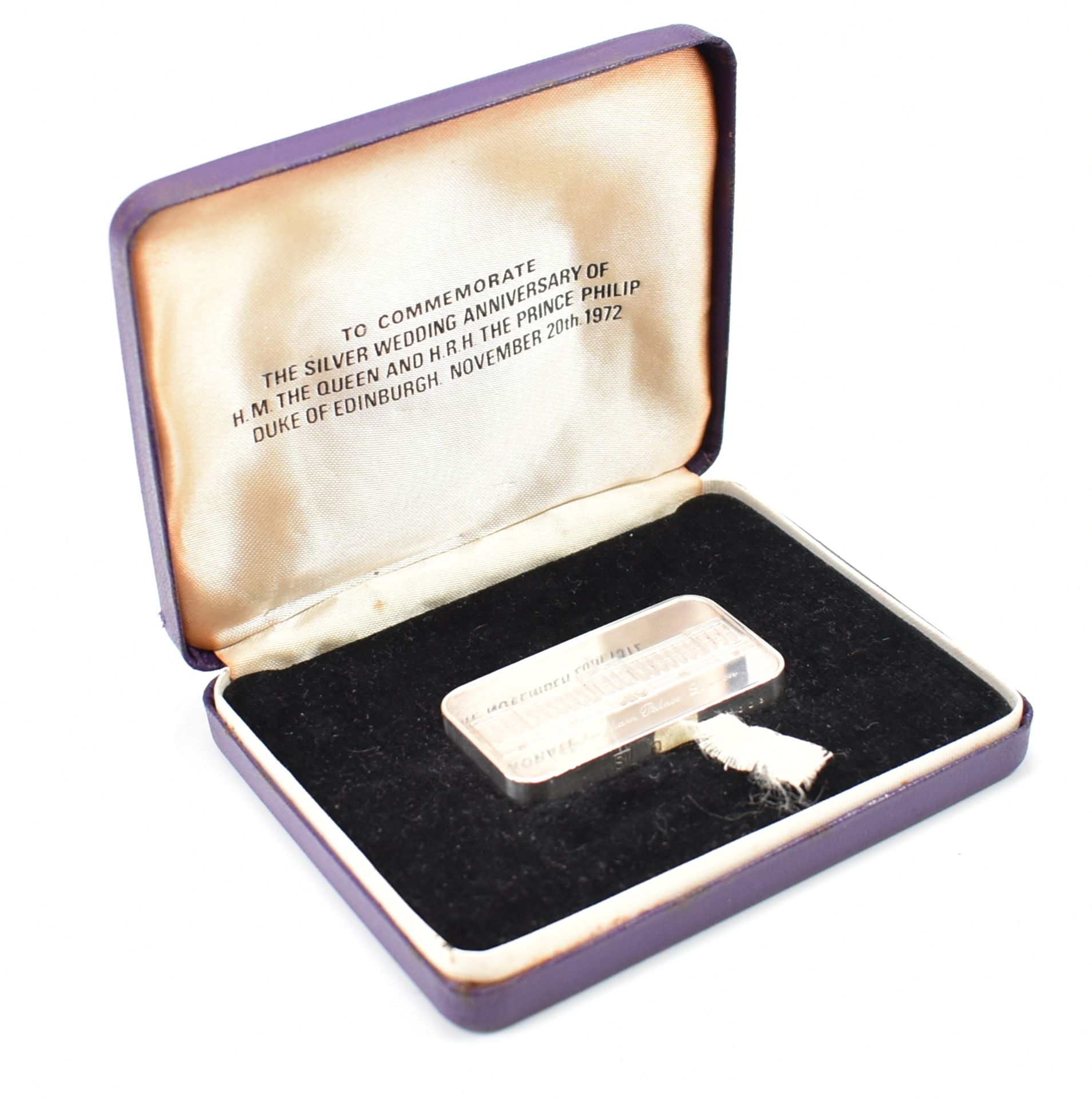 HALLMARKED BUCKINGHAM PALACE COMMEMORATIVE SILVER INGOT - Image 4 of 5