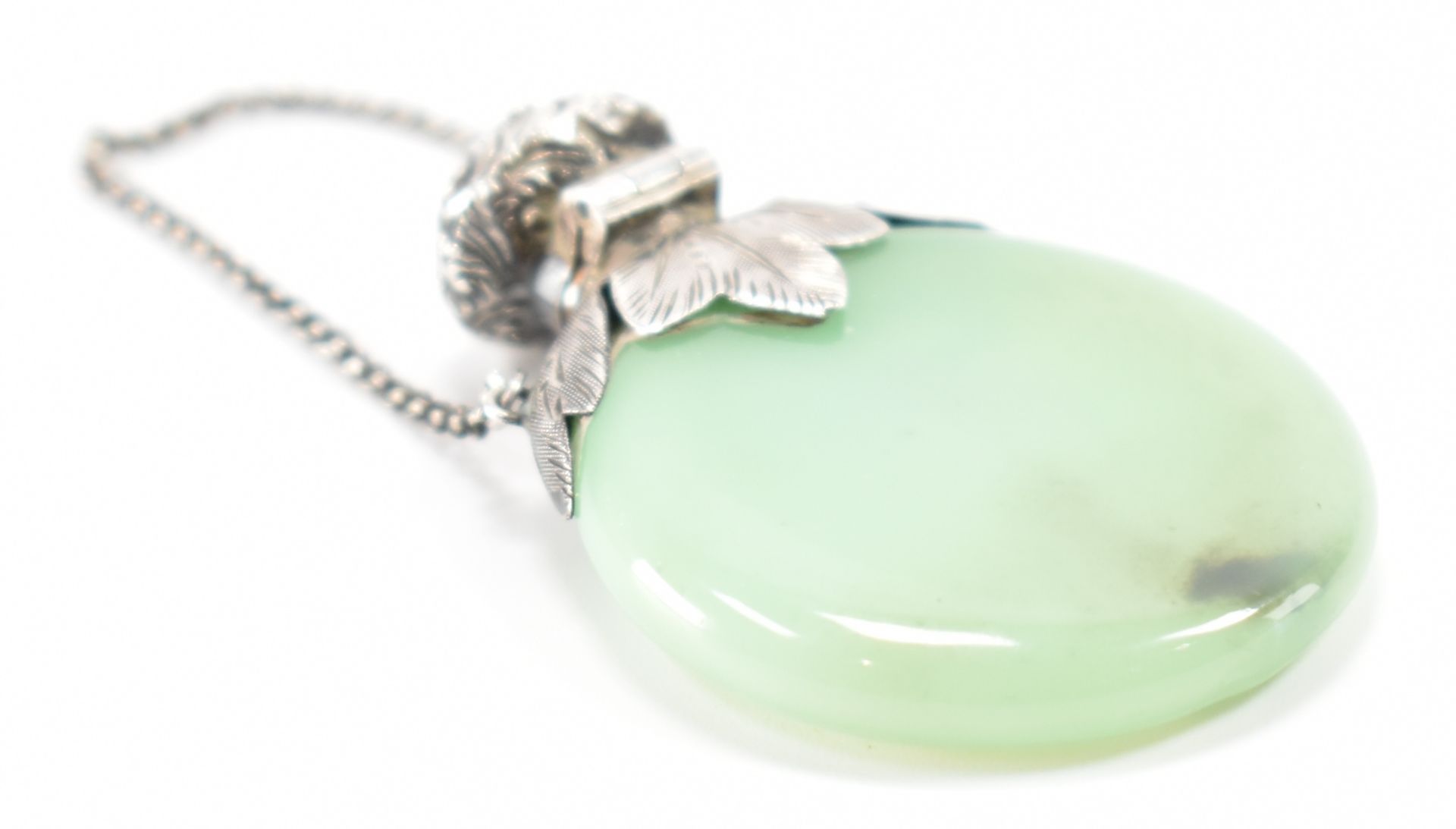 ANTIQUE JADE & SILVER SCENT BOTTLE - Image 3 of 4