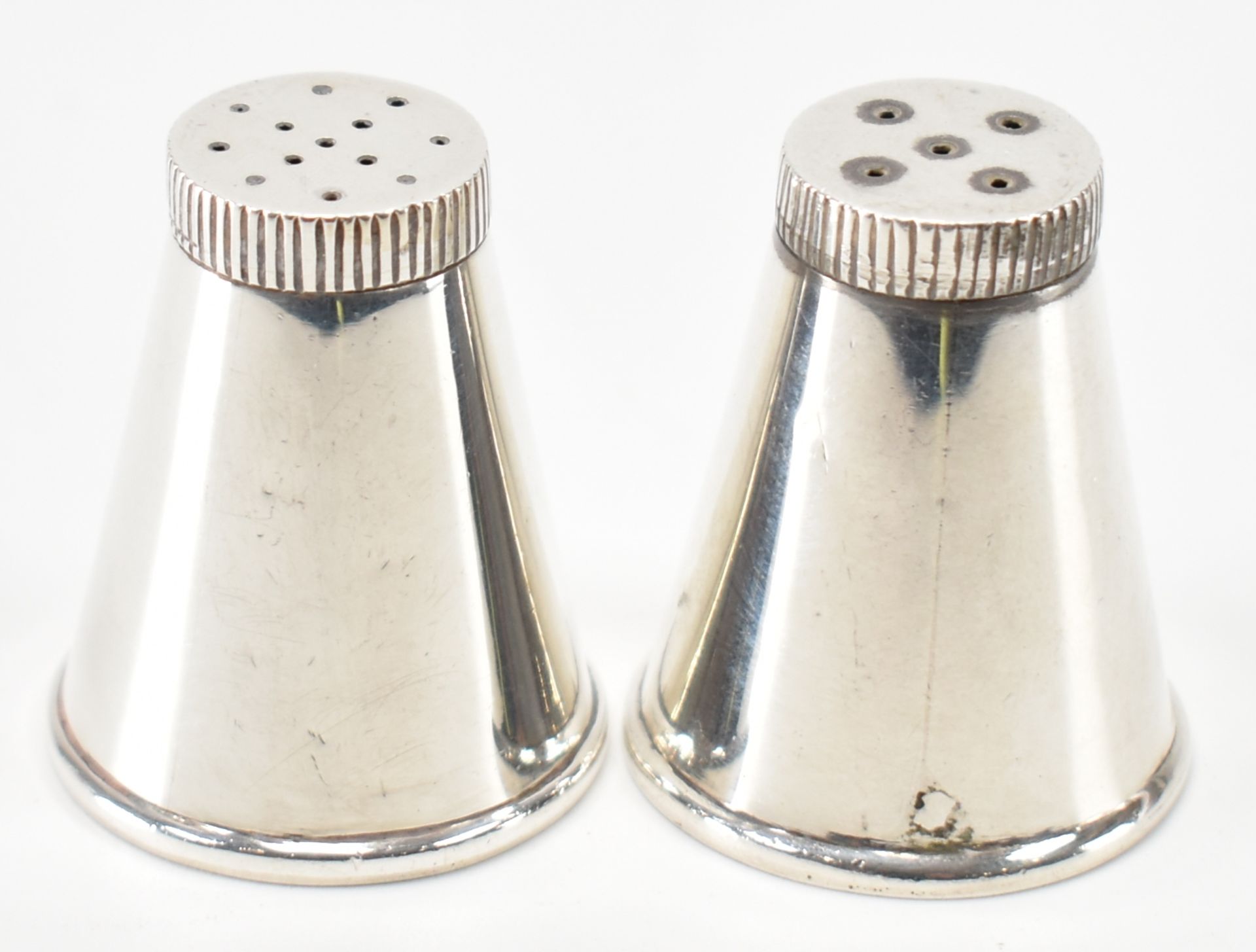 VINTAGE STERLING SILVER SALT & PEPPER SHAKERS - Image 3 of 5