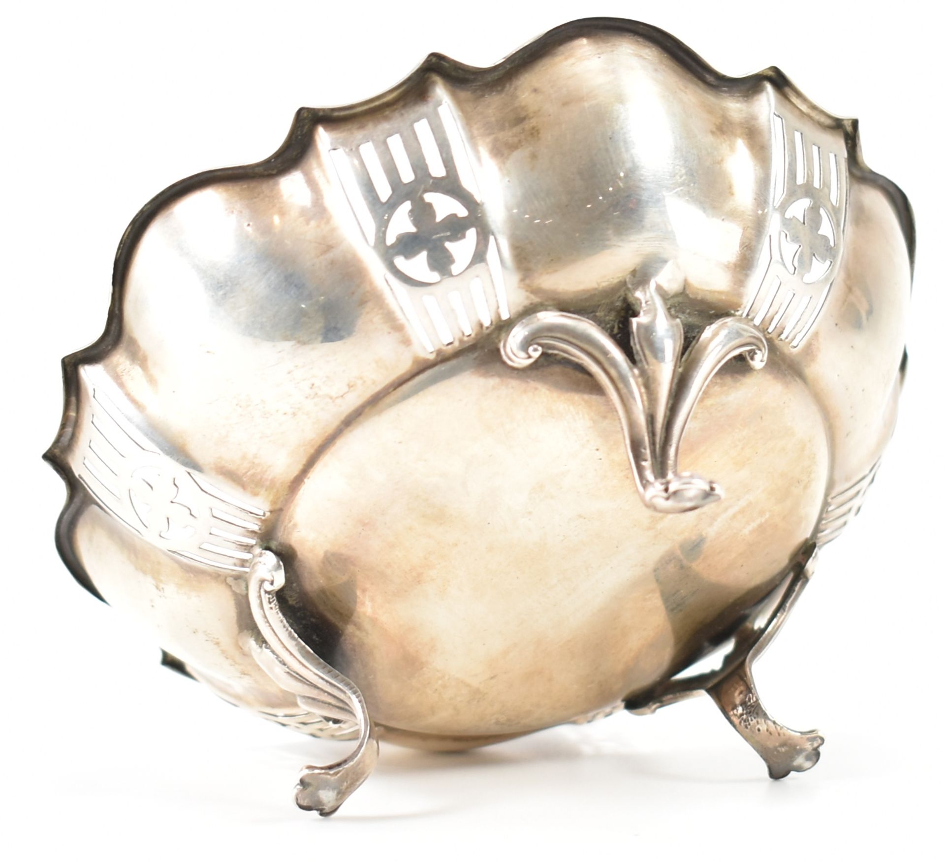 1930S HALLMARKED SILVER BON BON DISH - Image 3 of 5