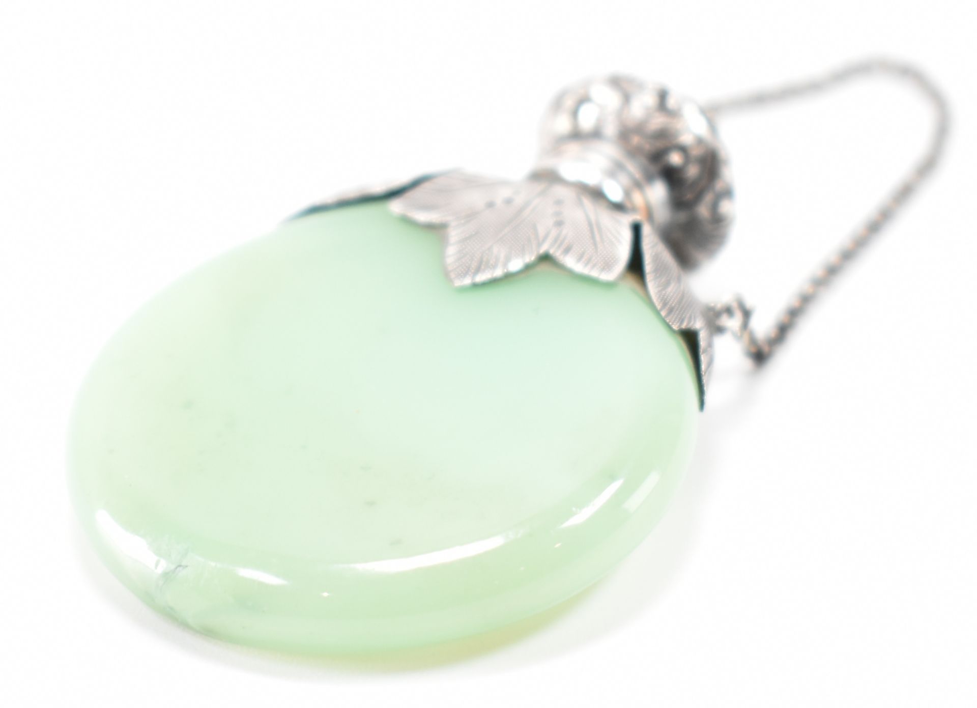 ANTIQUE JADE & SILVER SCENT BOTTLE - Image 4 of 4