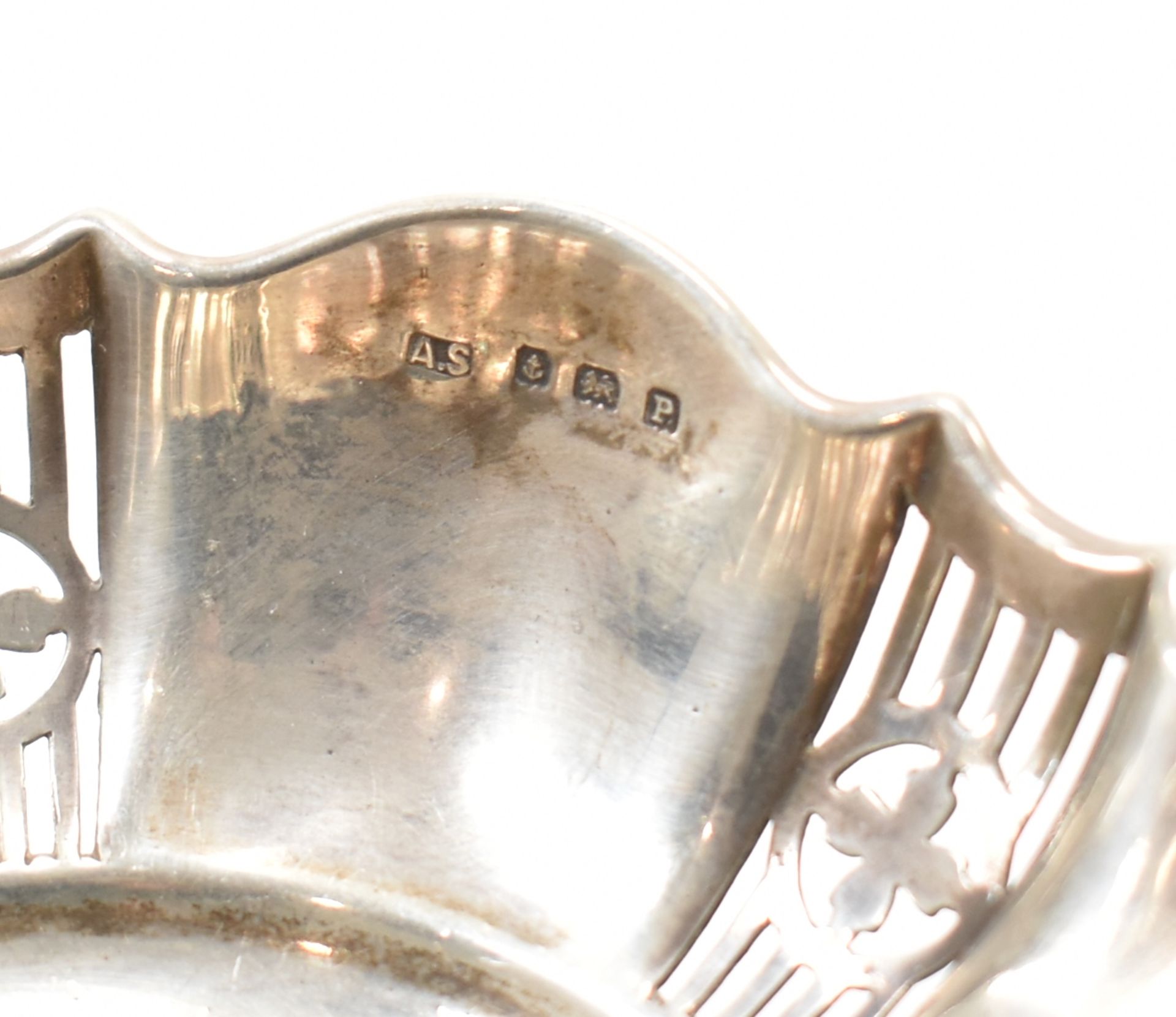 1930S HALLMARKED SILVER BON BON DISH - Image 5 of 5