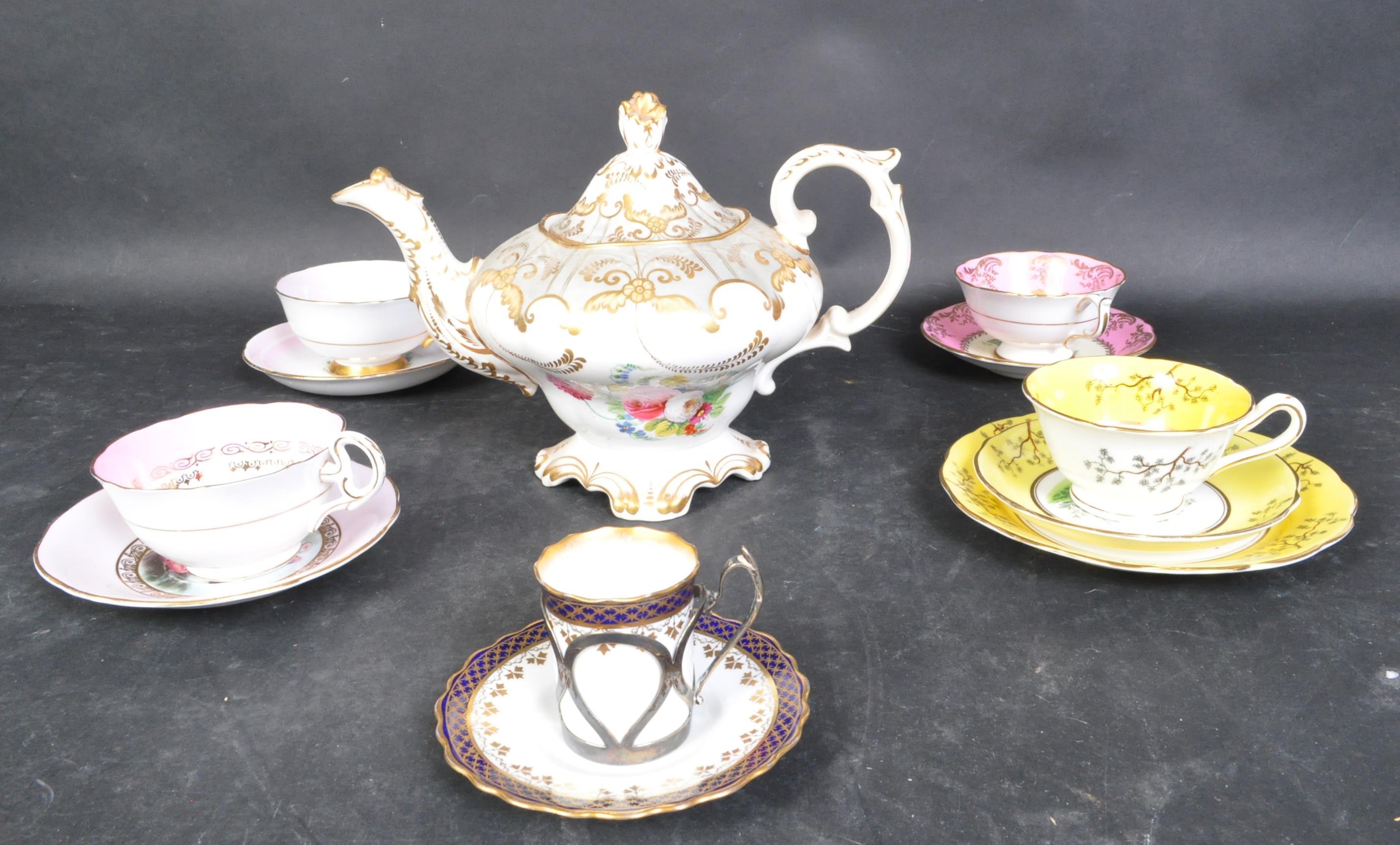 ASSORTMENT OF 19TH CENTURY & LATER TEACUPS & SAUCERS