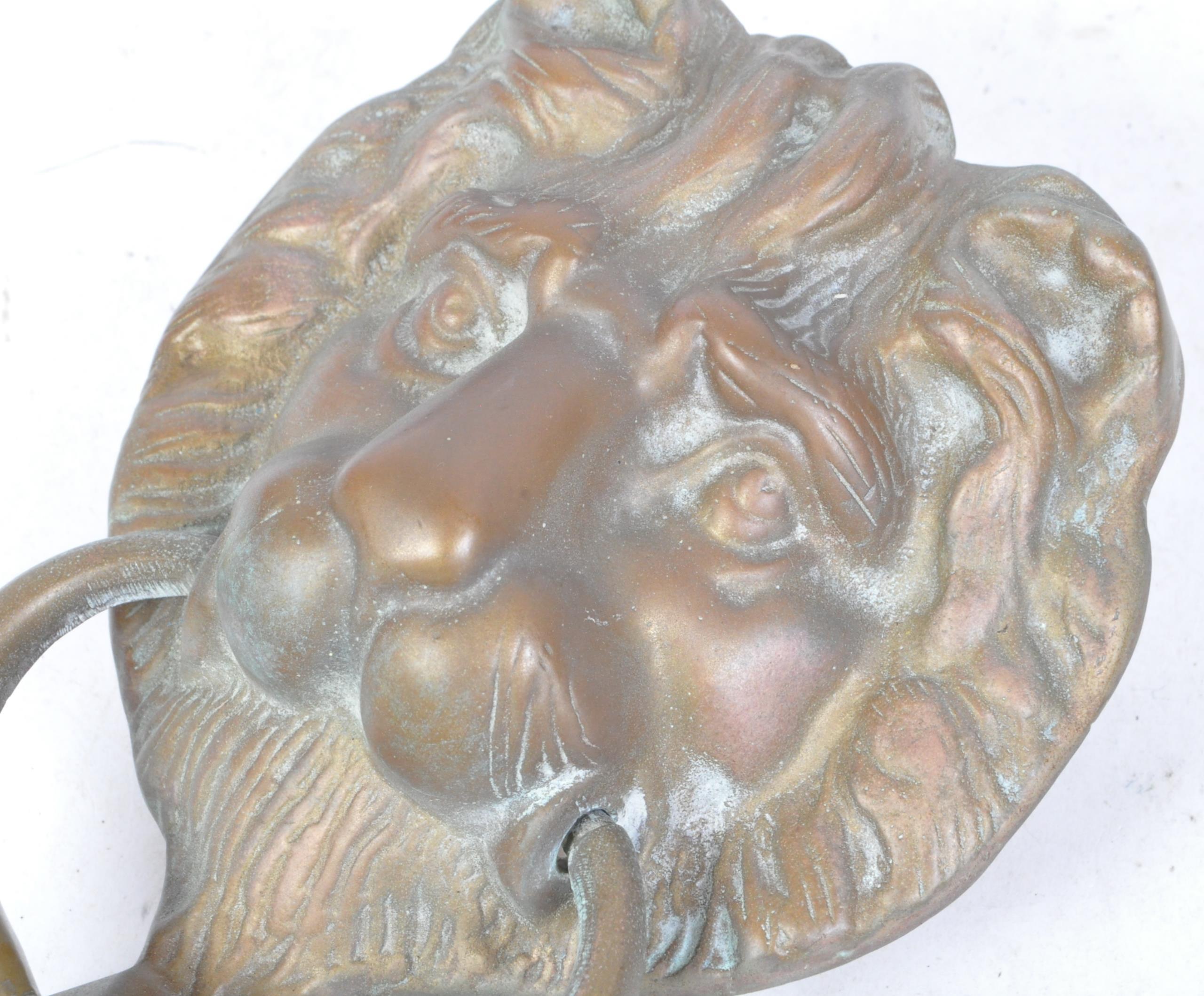 VINTAGE BRONZE LION HEAD DOOR KNOCKER - Bild 2 aus 3