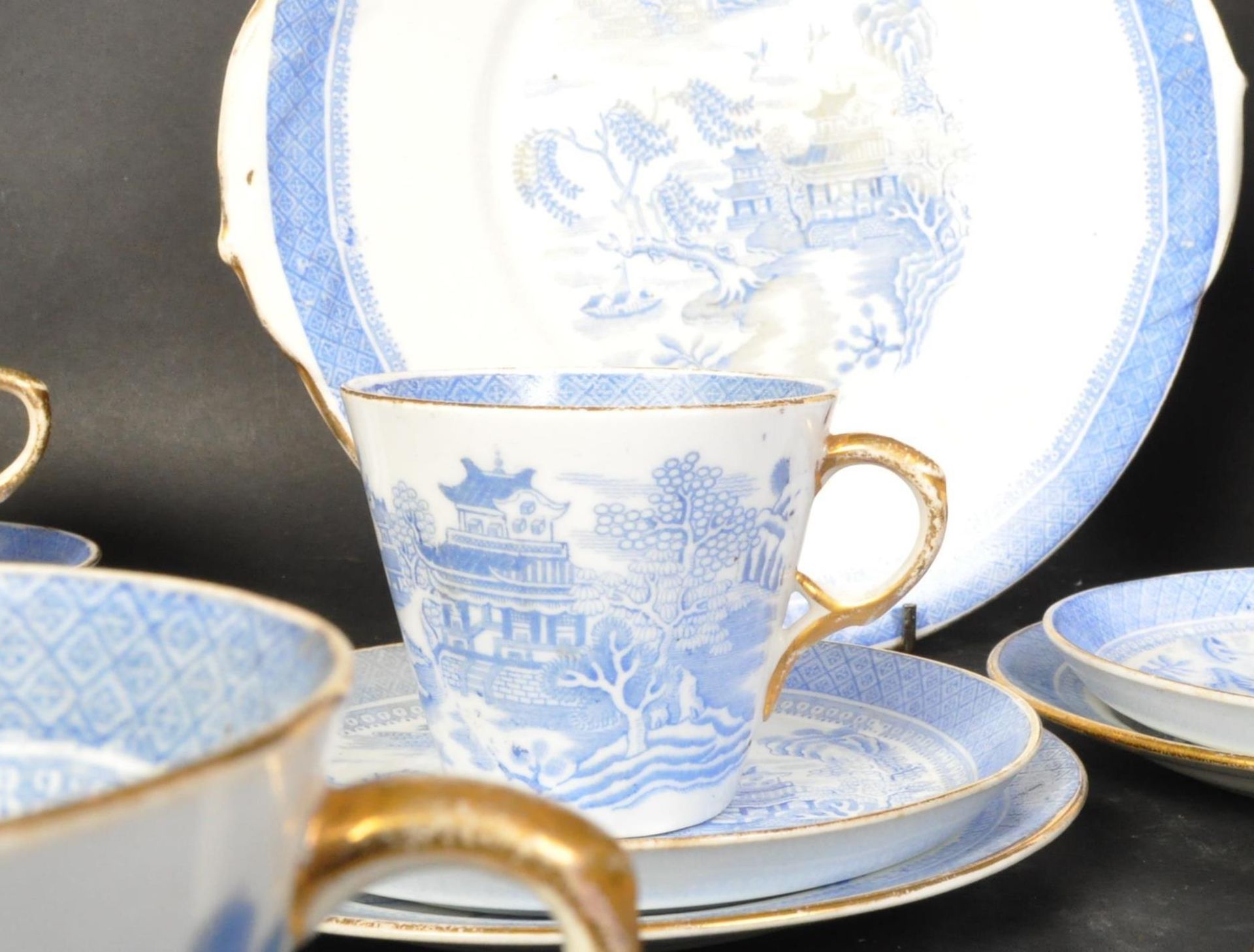 EARLY 20TH CENTURY BONE CHINA WILLOW TEA SERVICE - Image 7 of 7