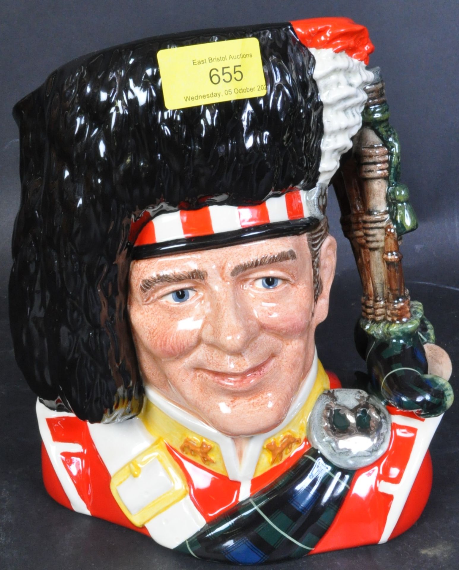 ROYAL DOULTON THE PIPER LIMITED EDITION CHARACTER JUG