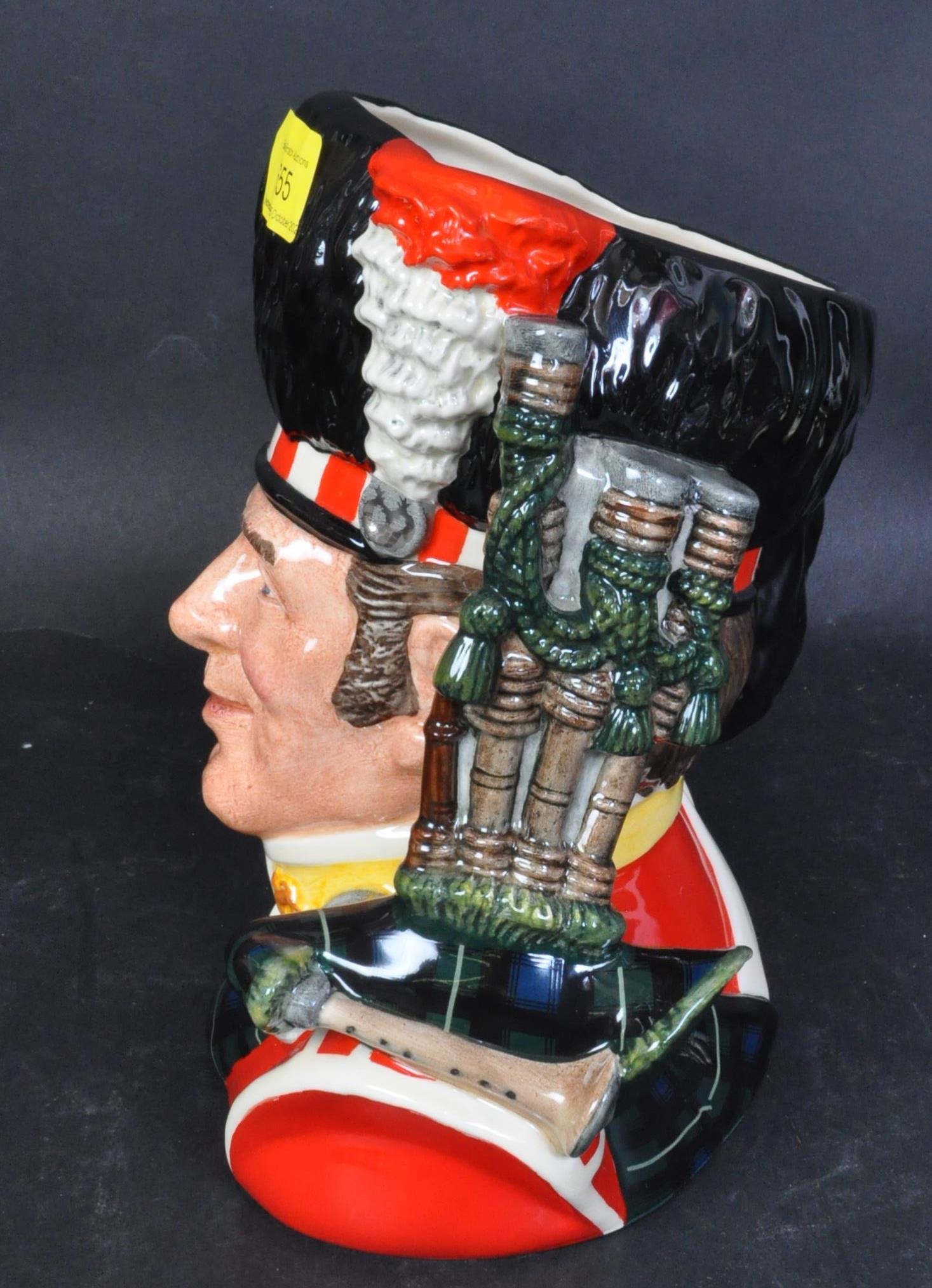 ROYAL DOULTON THE PIPER LIMITED EDITION CHARACTER JUG - Bild 2 aus 4