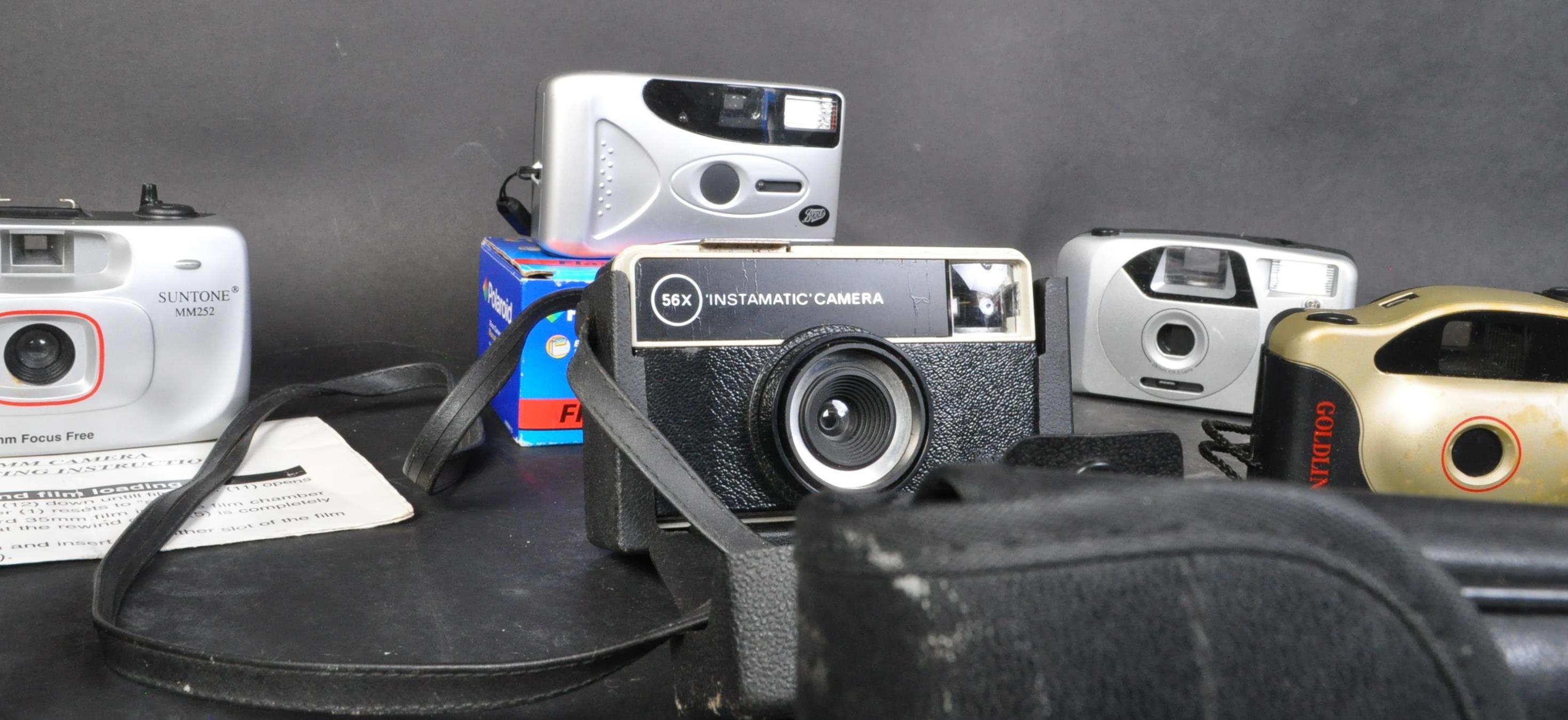 COLLECTION OF VINTAGE DIGITAL CAMERAS - Bild 2 aus 5