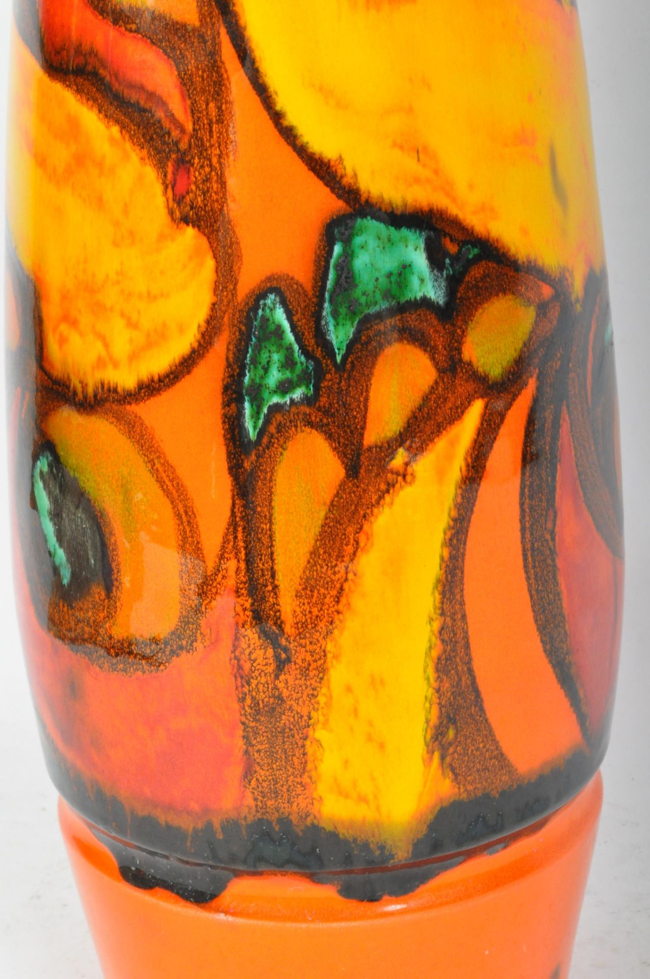 RETRO STYLE POOLE POTTERY DELPHIS PATTERN VASE - Image 3 of 5