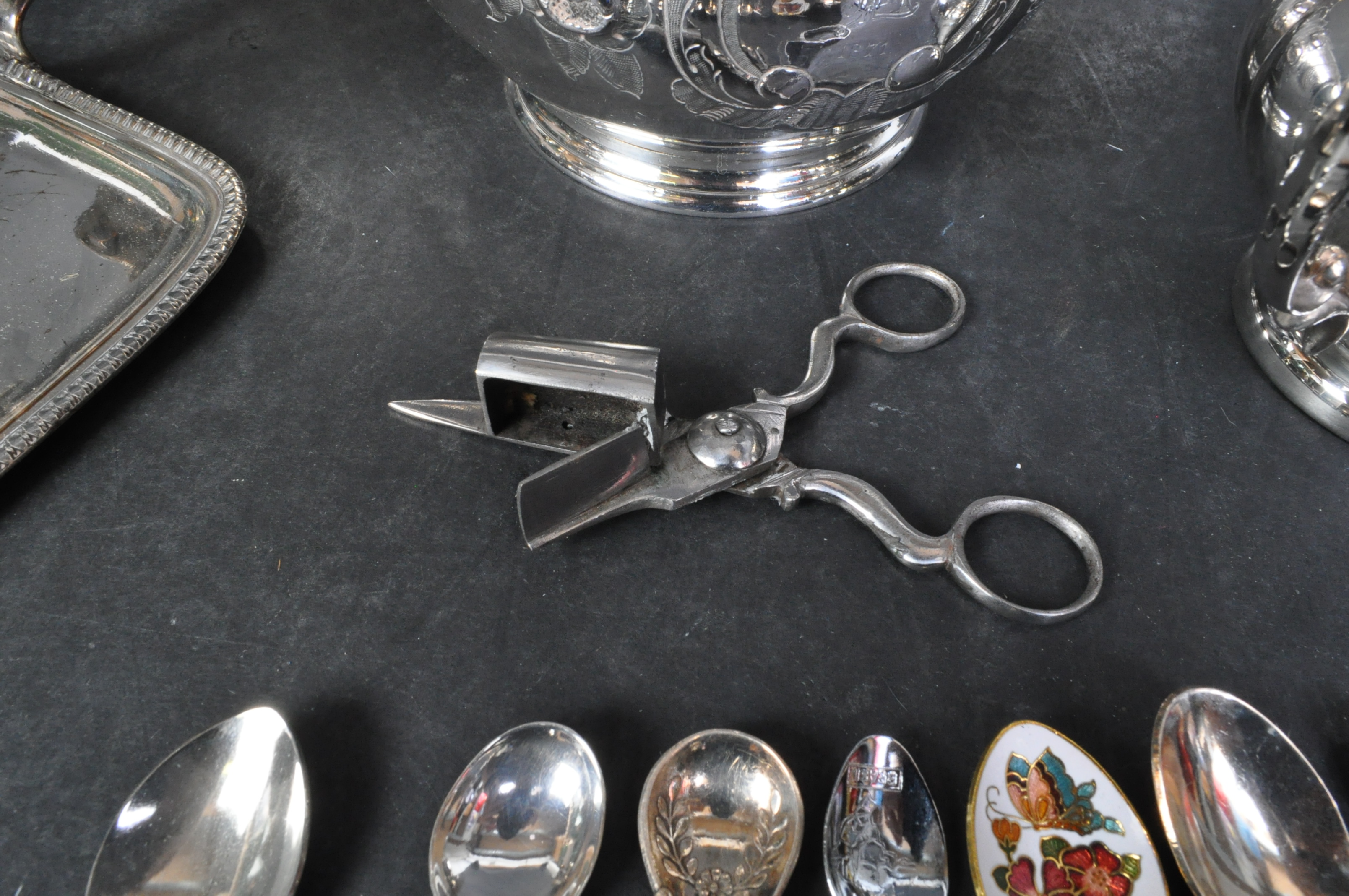 COLLECTION OF VINTAGE SILVER PLATED ITEMS - Bild 5 aus 7