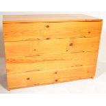 20TH CENTURY CONTEMPORARY MINIMALIST PINE CHEST OF DRAWERS