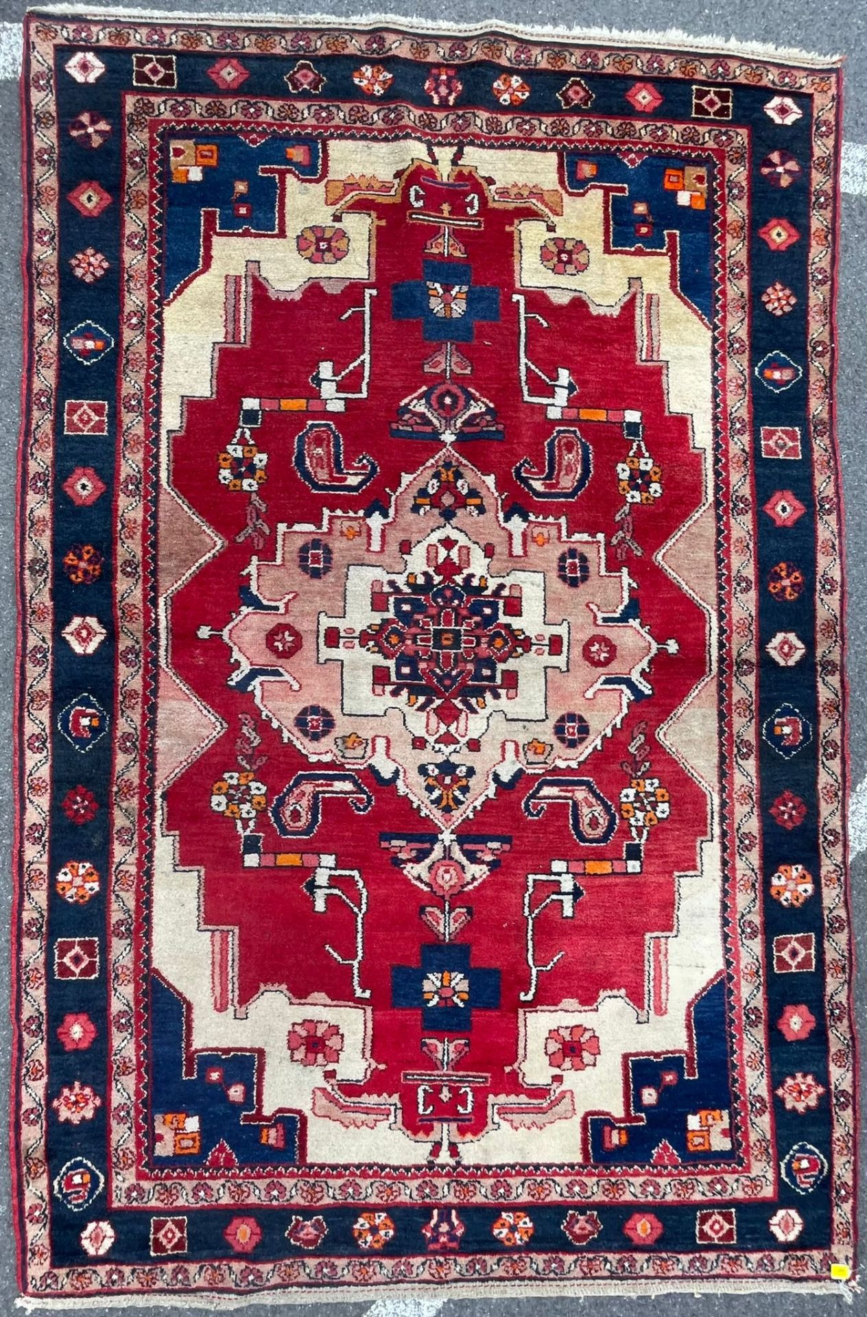 VINTAGE 20TH CENTURY PERSIAN ISLAMIC HAMADAN FLOOR RUG