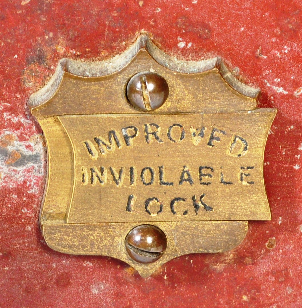 VICTORIAN 19TH CENTURY CAST IRON METAL SAFE - Image 4 of 6