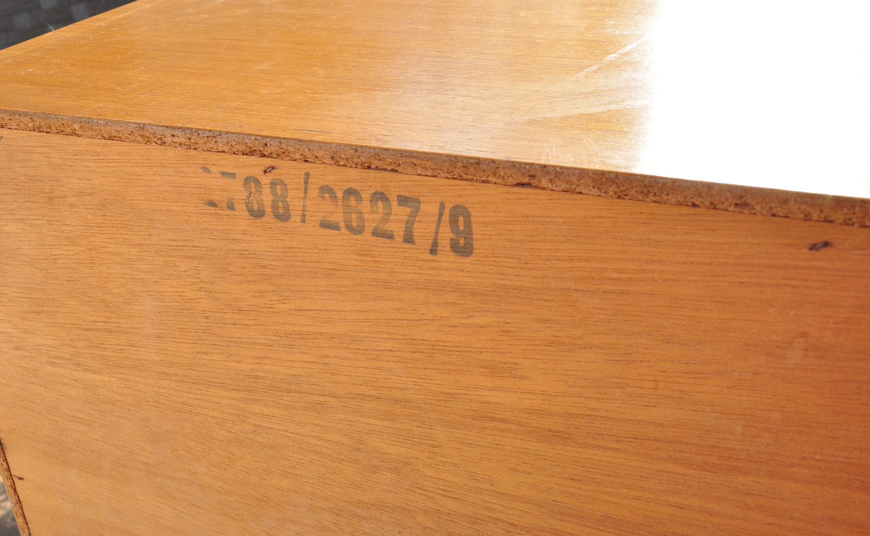 MID CENTURY AVALON TEAK CHEST OF DRAWERS - Image 5 of 5