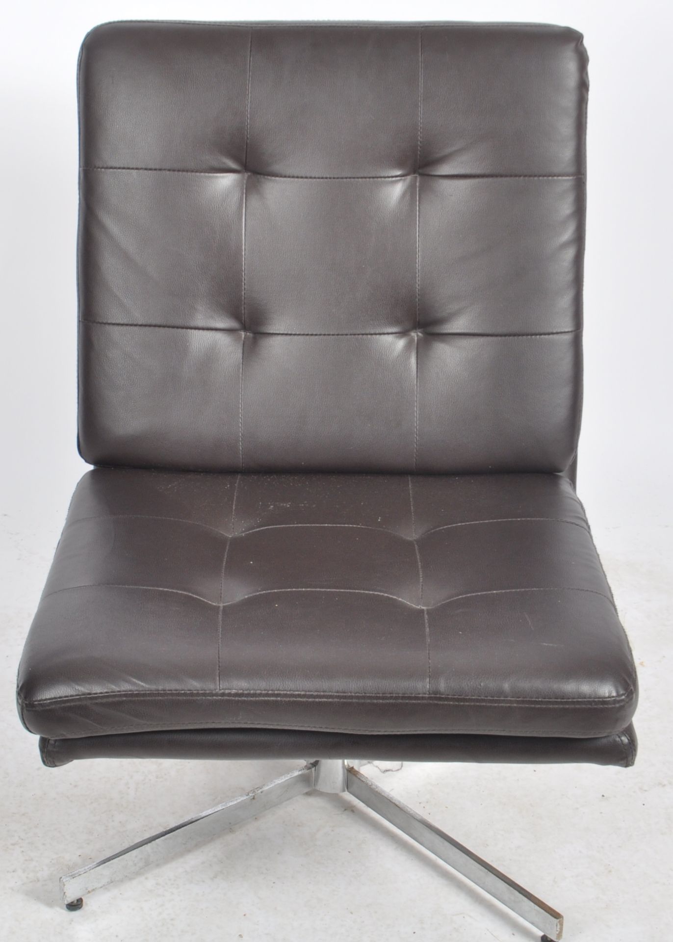 CONTEMPORARY DARK BROWN LEATHER LOUNGE CHAIR - Image 2 of 5