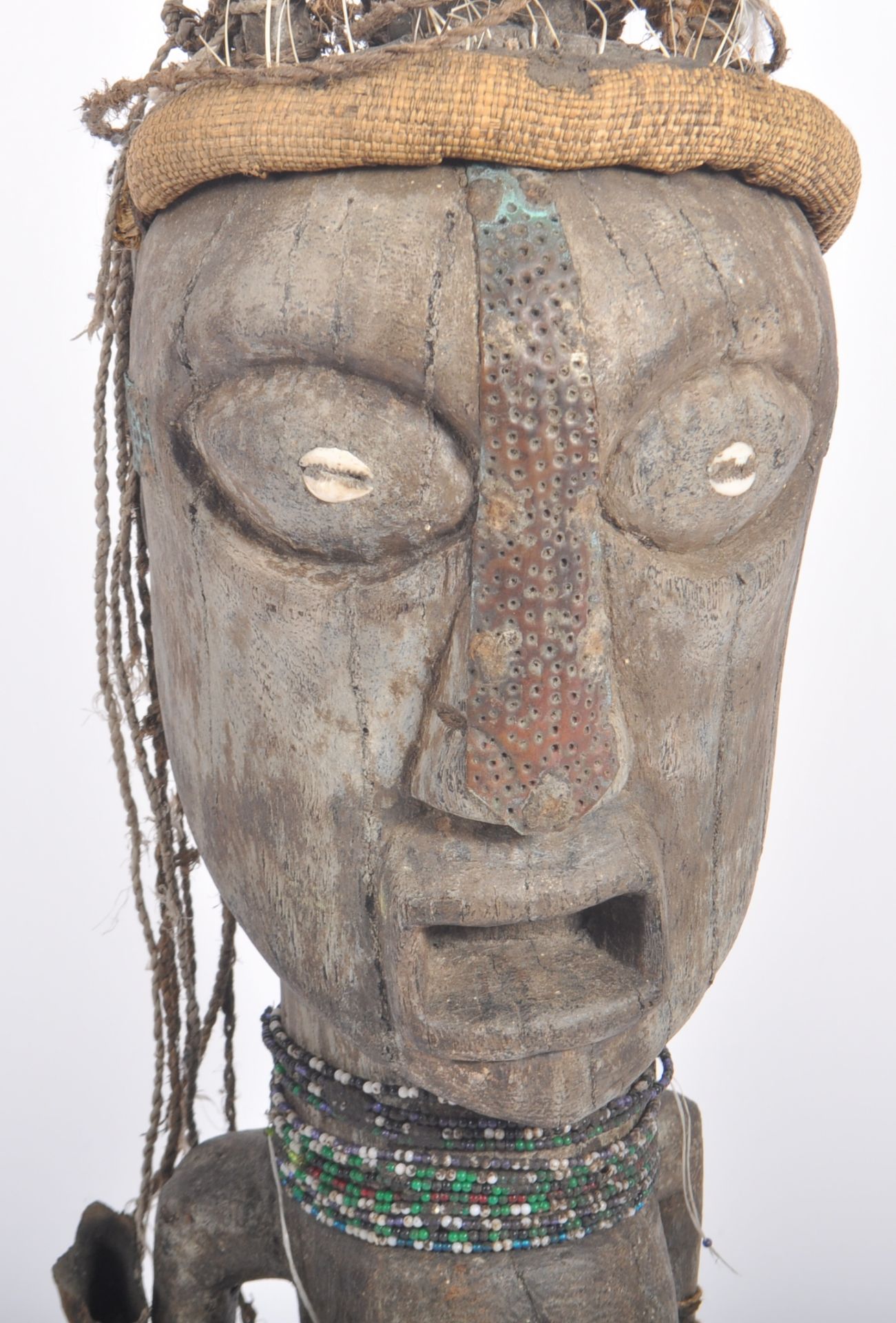 LARGE 20TH CENTURY AFRICAN TRIBAL FIGURE - Bild 2 aus 4