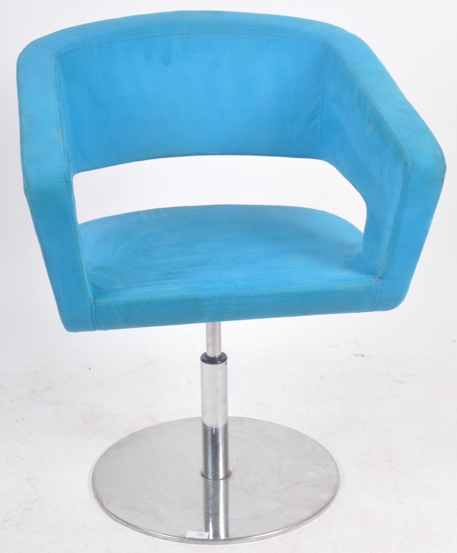 CONTEMPORARY DESIGNER SWIVEL OFFICE / LOBBY CHAIR - Image 2 of 7