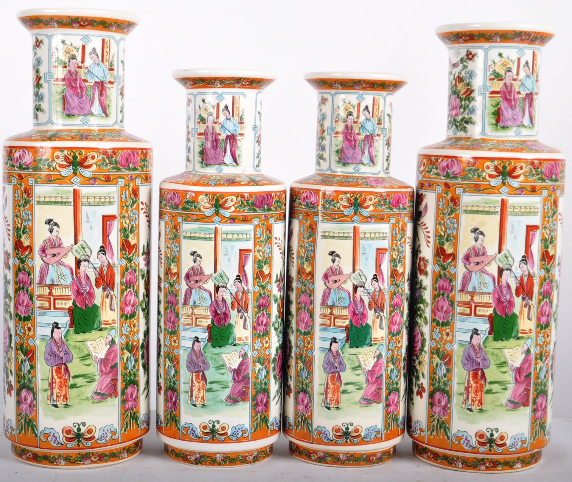 MATCHING SET OF FOUR CHINESE FAMILLE ROSE VASES - Image 2 of 11