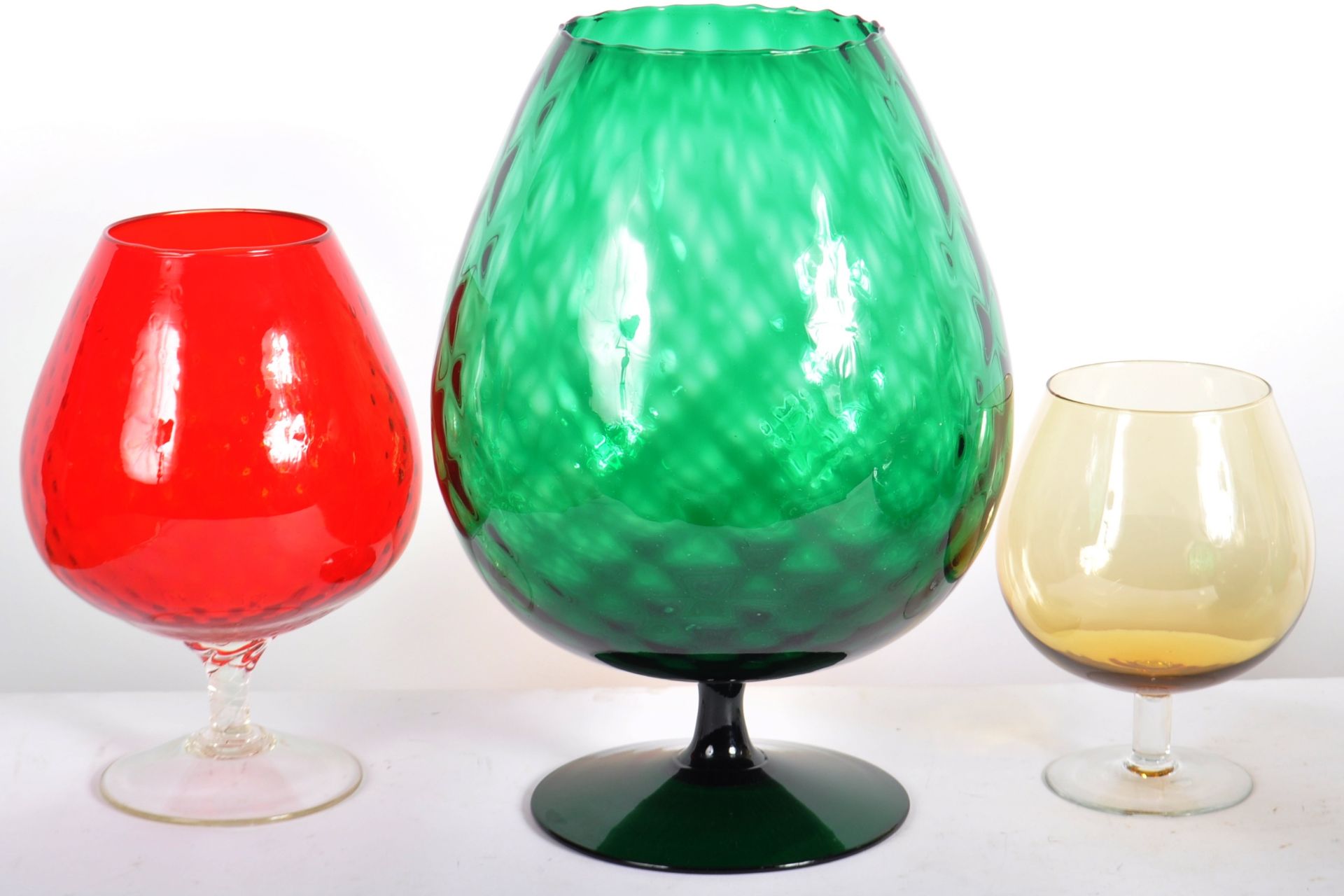 THREE GRADUATING MID CENTURY BALLOON GLASS VASES - Image 2 of 11