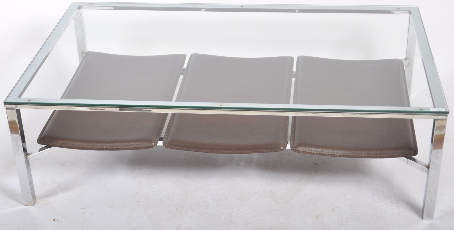 RETRO CHROME, LEATHER AND GLASS TOPPED COFFEE TABLE - Bild 2 aus 5