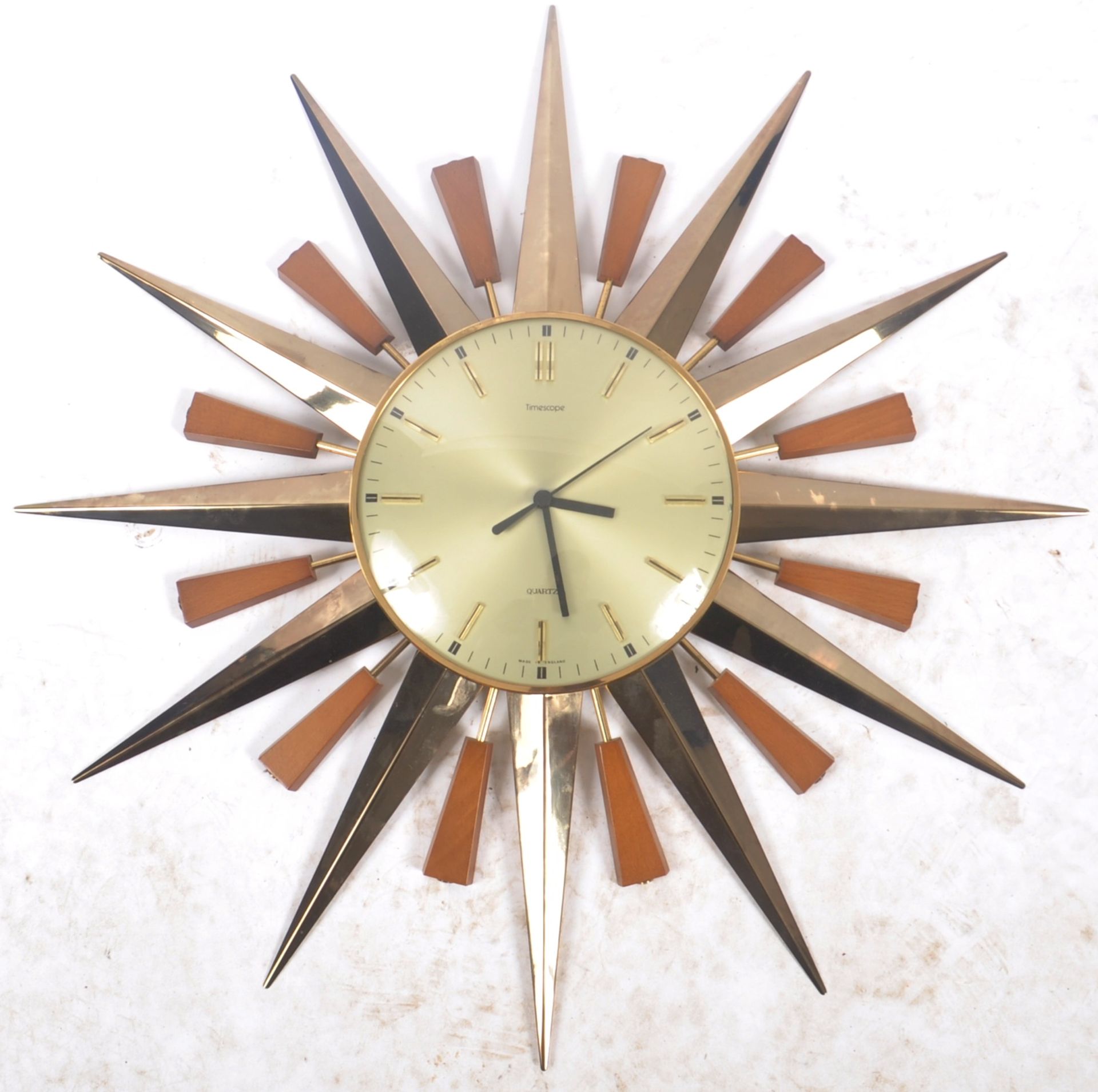TIMESCOPE - RETRO SUNBURST WALL CLOCK