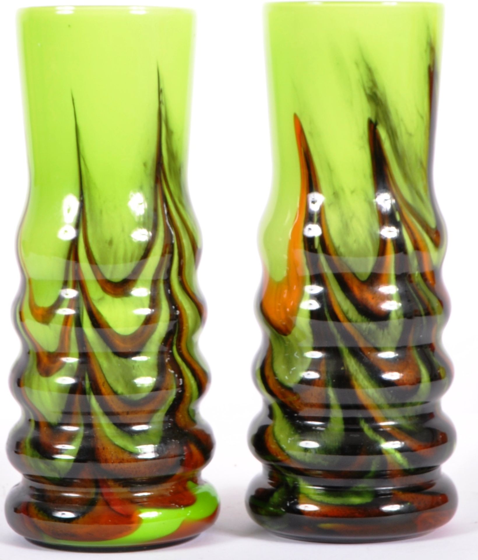 MATCHING PAIR OF MID CENTURY ITALIAN GLASS VASES - Bild 2 aus 8