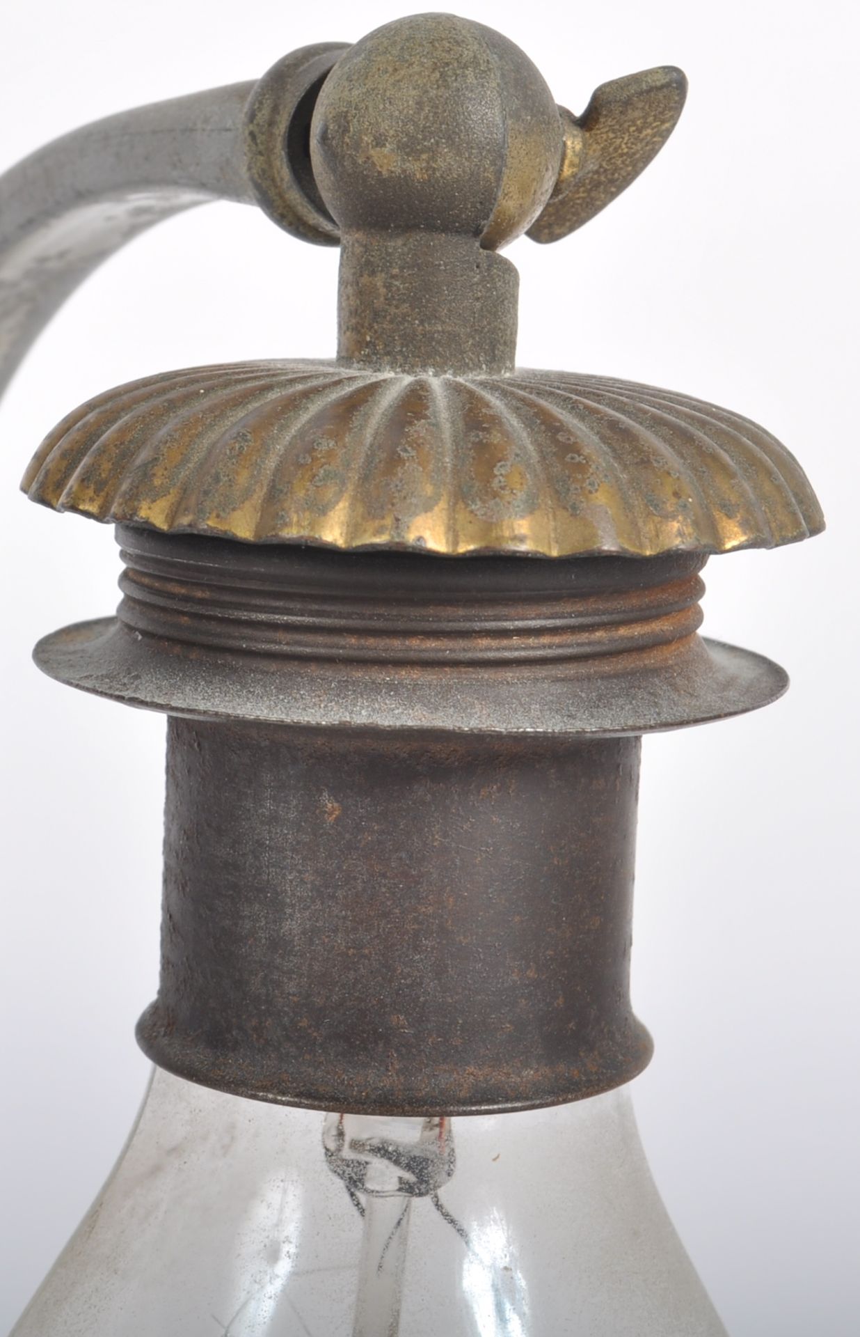 20TH CENTURY CAST IRON ARC TABLE / DESK LAMP - Image 5 of 5