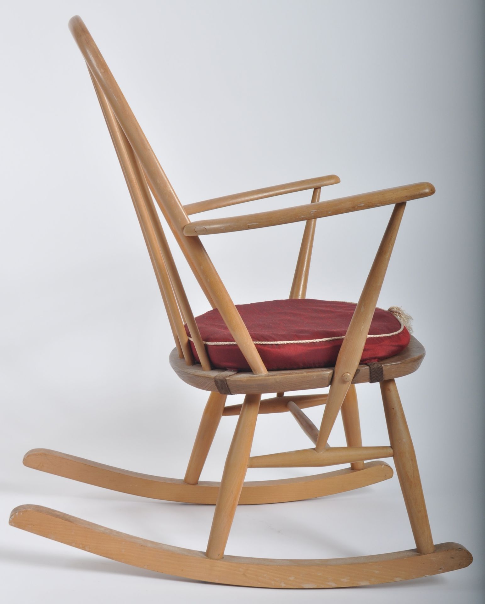 LUCIAN ERCOLANI RETRO BEECH & ELM WOOD ROCKIN CHAIR - Bild 3 aus 4