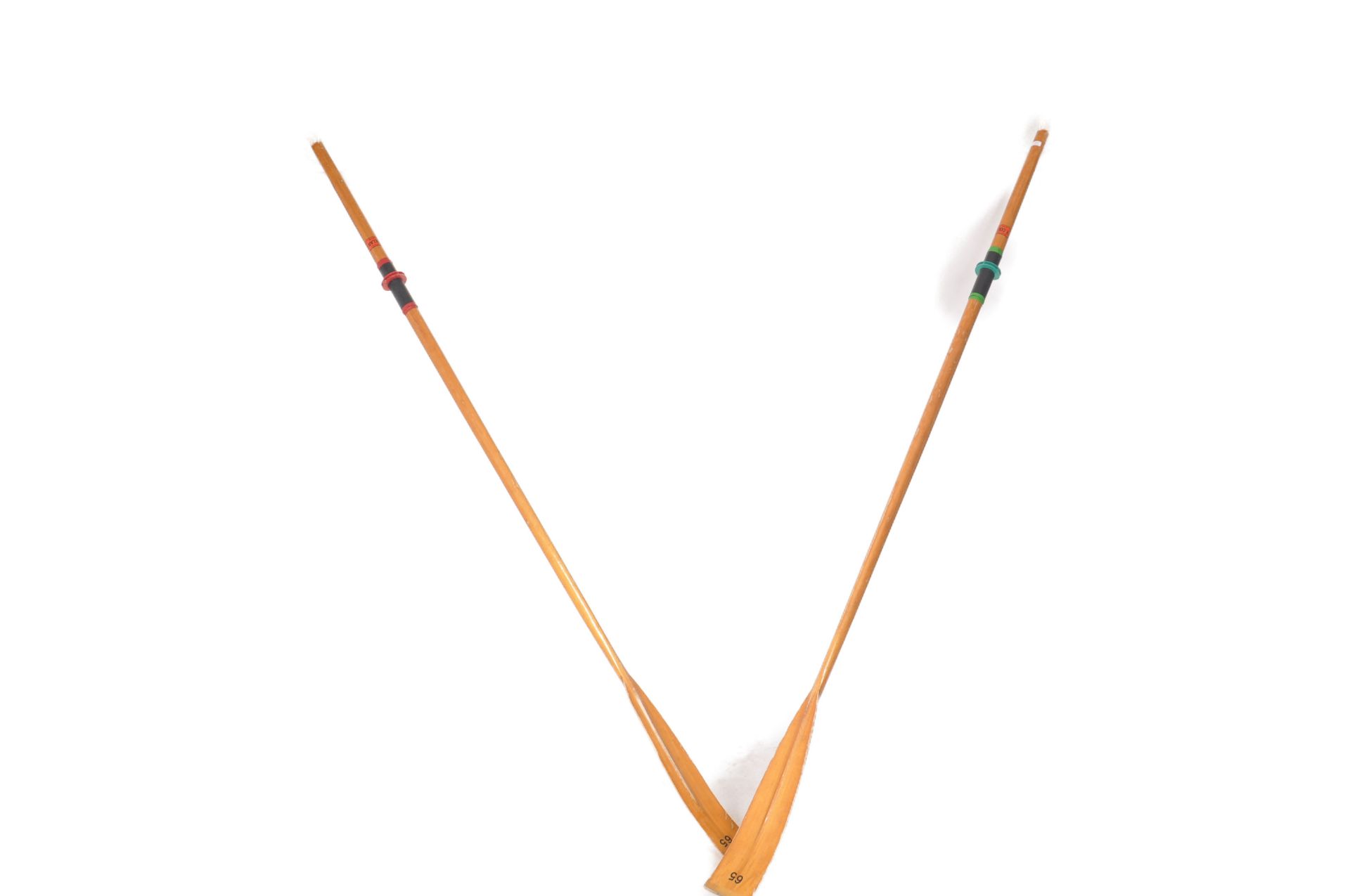 DECORATIVE PAIR OF VINTAGE BOAT ROWING OARS