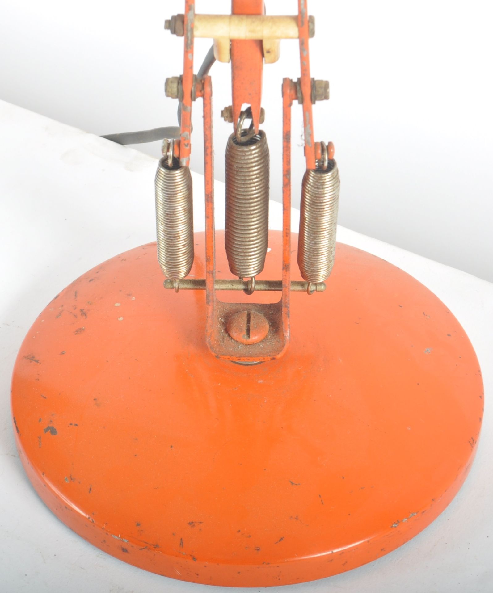HERBERT TERRY - MODEL 90 - MID CENTURY DESK LAMP - Image 3 of 8