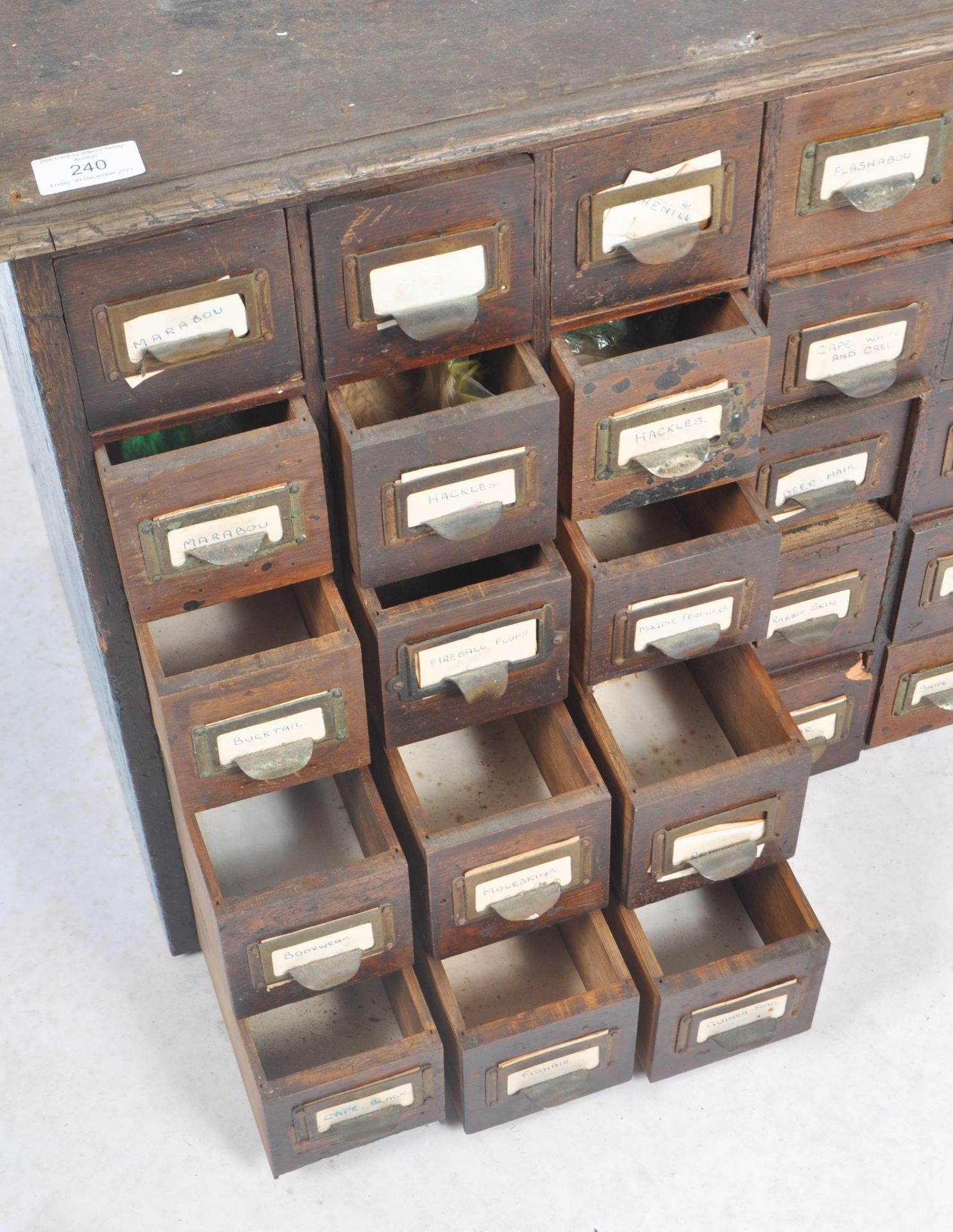 EARLY 20TH CENTURY MULTI DRAWER PIGEON HOLE CABINET - Image 4 of 6