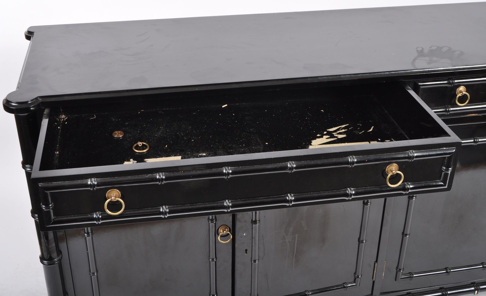 VINTAGE 1980s BAMBOO EBONISED SIDEBOARD CREDENZA - Image 3 of 8