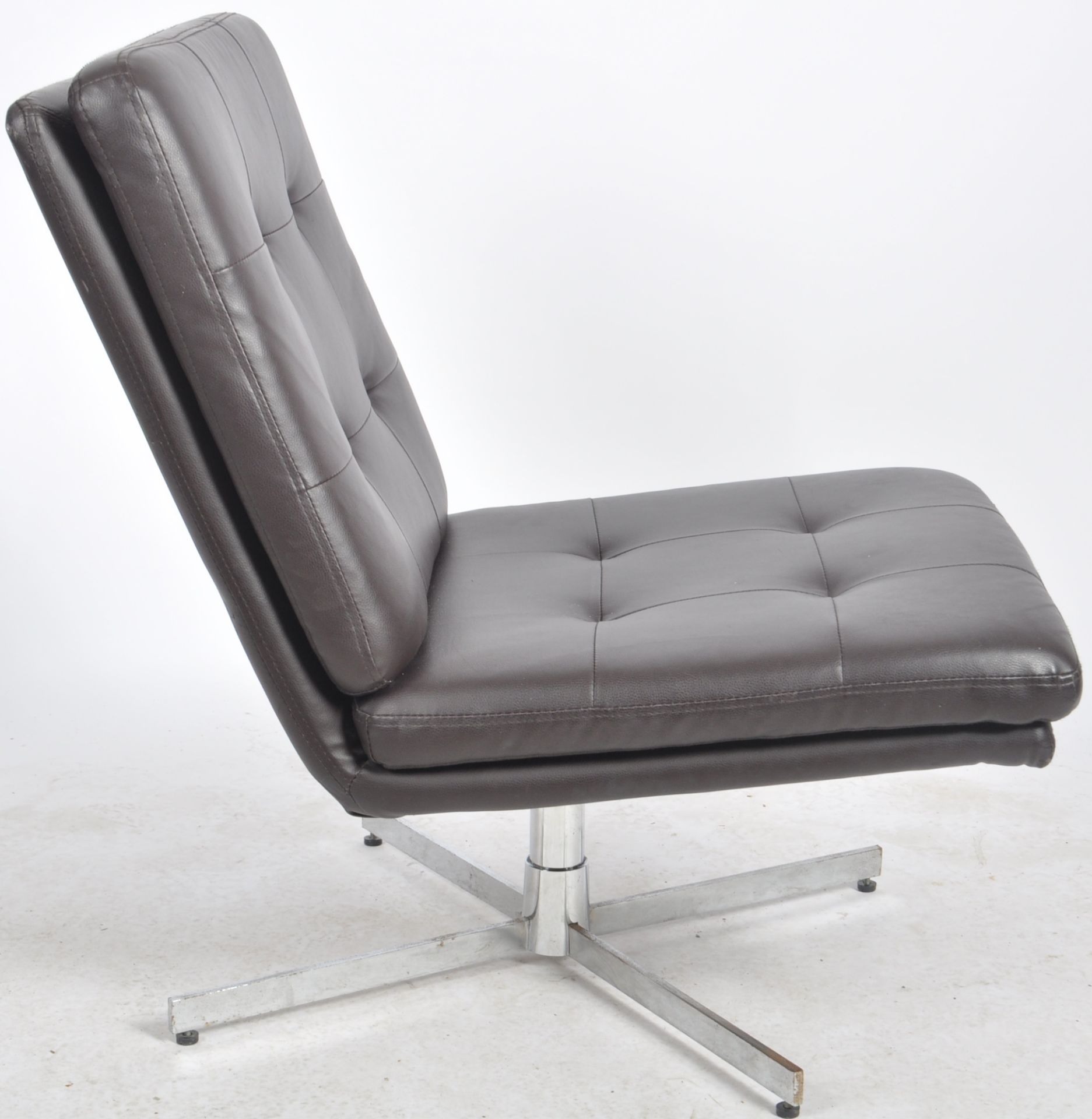 CONTEMPORARY DARK BROWN LEATHER LOUNGE CHAIR - Image 5 of 5