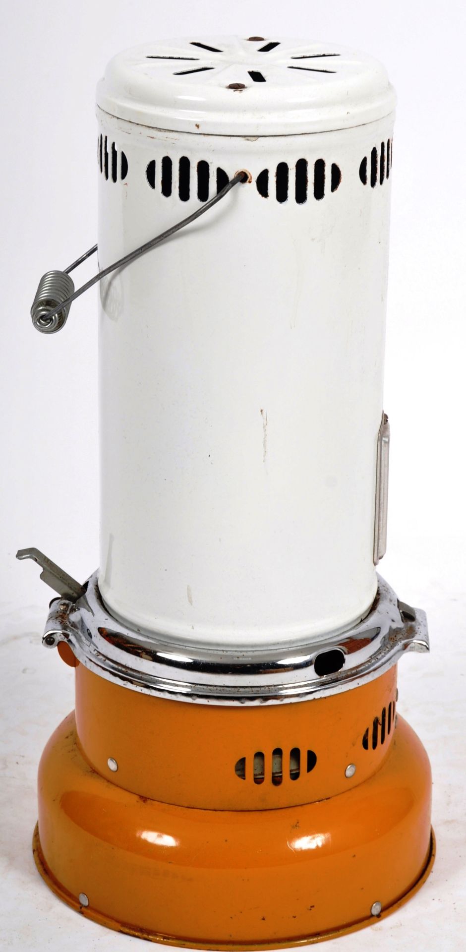 VALOR - MID CENTURY TWO TONE ENAMELED PARAFFIN HEATER - Image 2 of 7