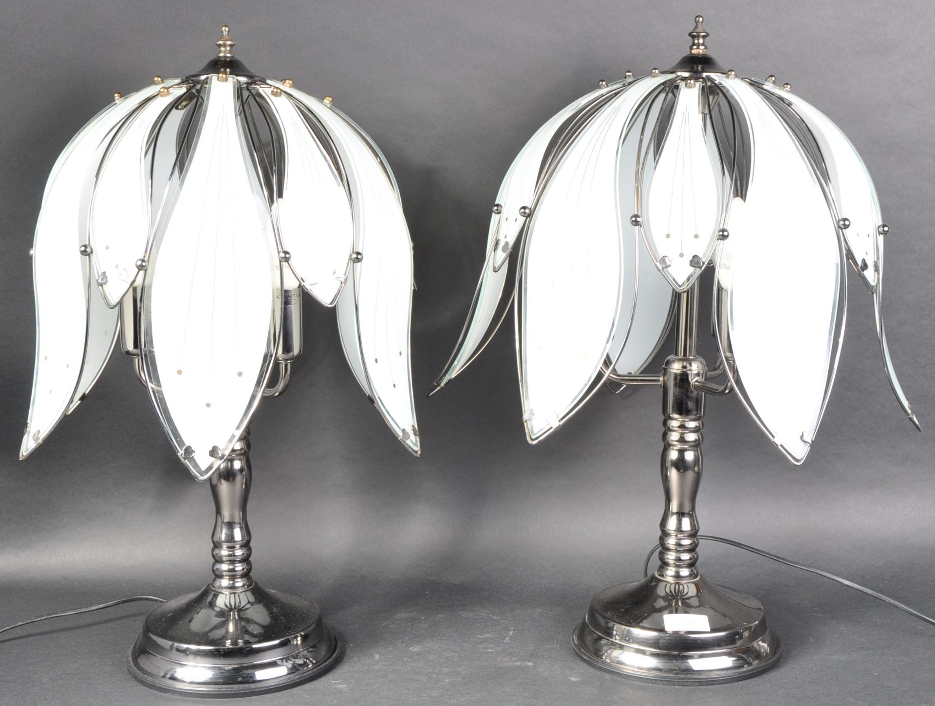 MATCHING PAIR OF CONTEMPORARY FLOWER TABLE LAMPS