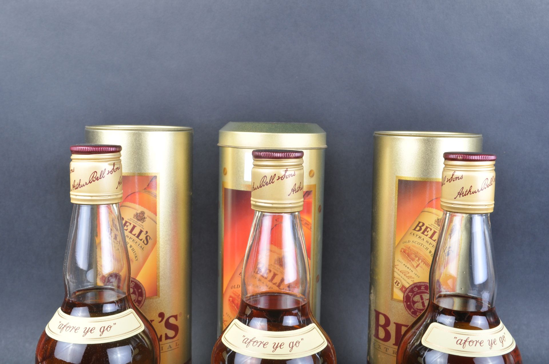 THREE BOTTLES OF BELLS EXTRA SPECIAL SCOTCH WHISKY - Image 3 of 4