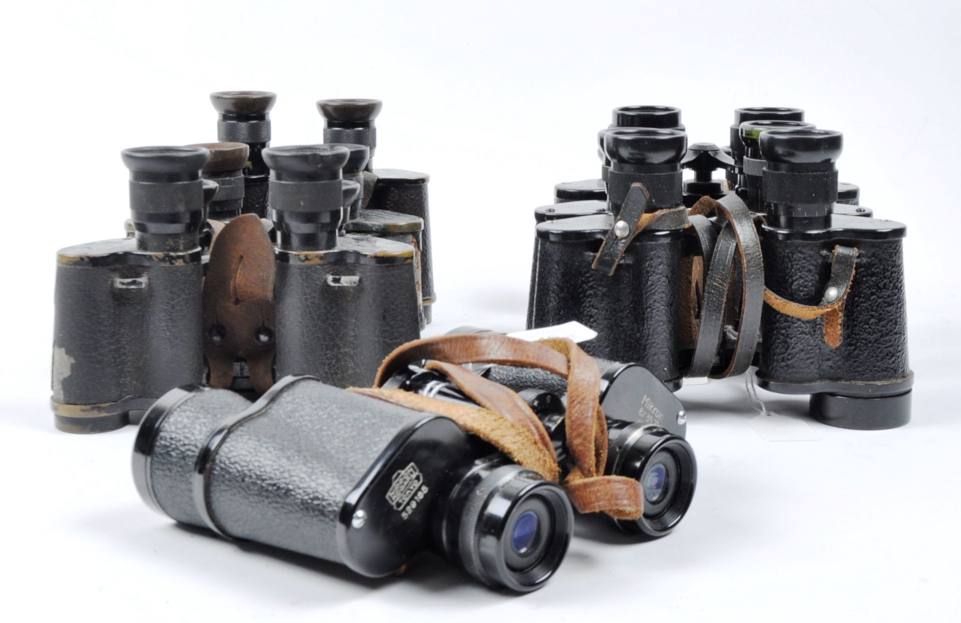 COLLECTION OF ASSORTED VINTAGE BINOCULARS INCLUDING MILITARY ISSUE