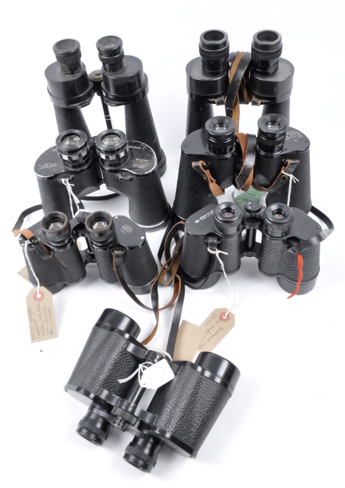 A COLLECTION OF ASSORTED VINTAGE BINOCULARS - Bild 2 aus 5