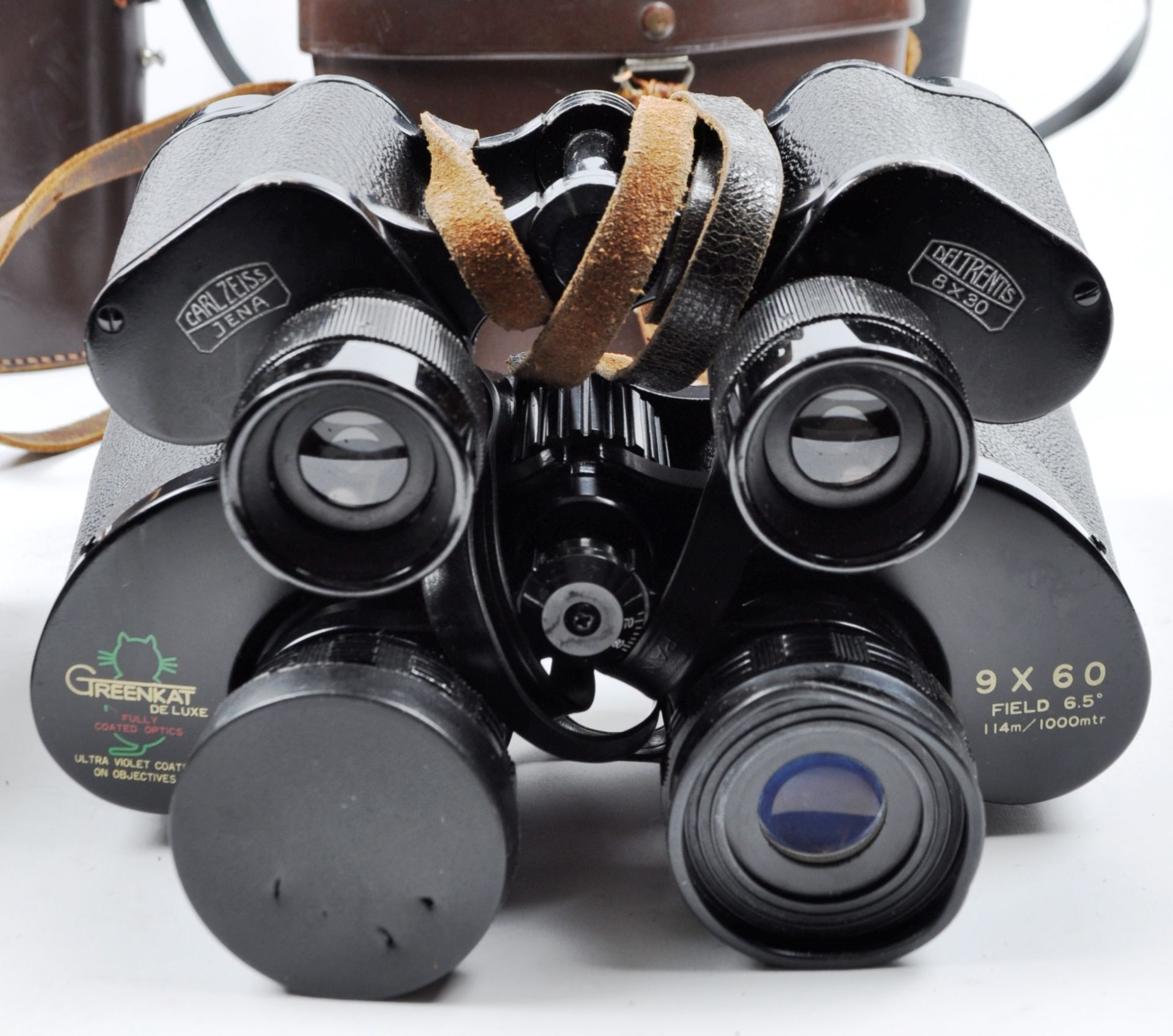 COLLECTION OF 4X ASSORTED CASED VINTAGE BINOCULARS - Image 4 of 5