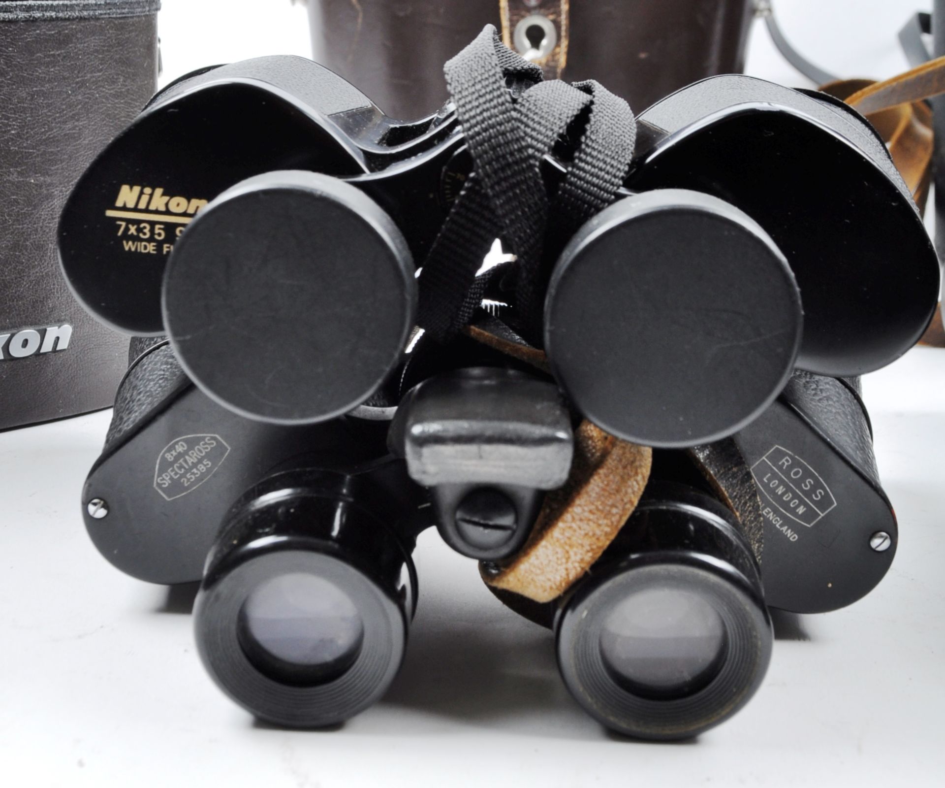 COLLECTION OF 4X ASSORTED CASED VINTAGE BINOCULARS - Image 3 of 5