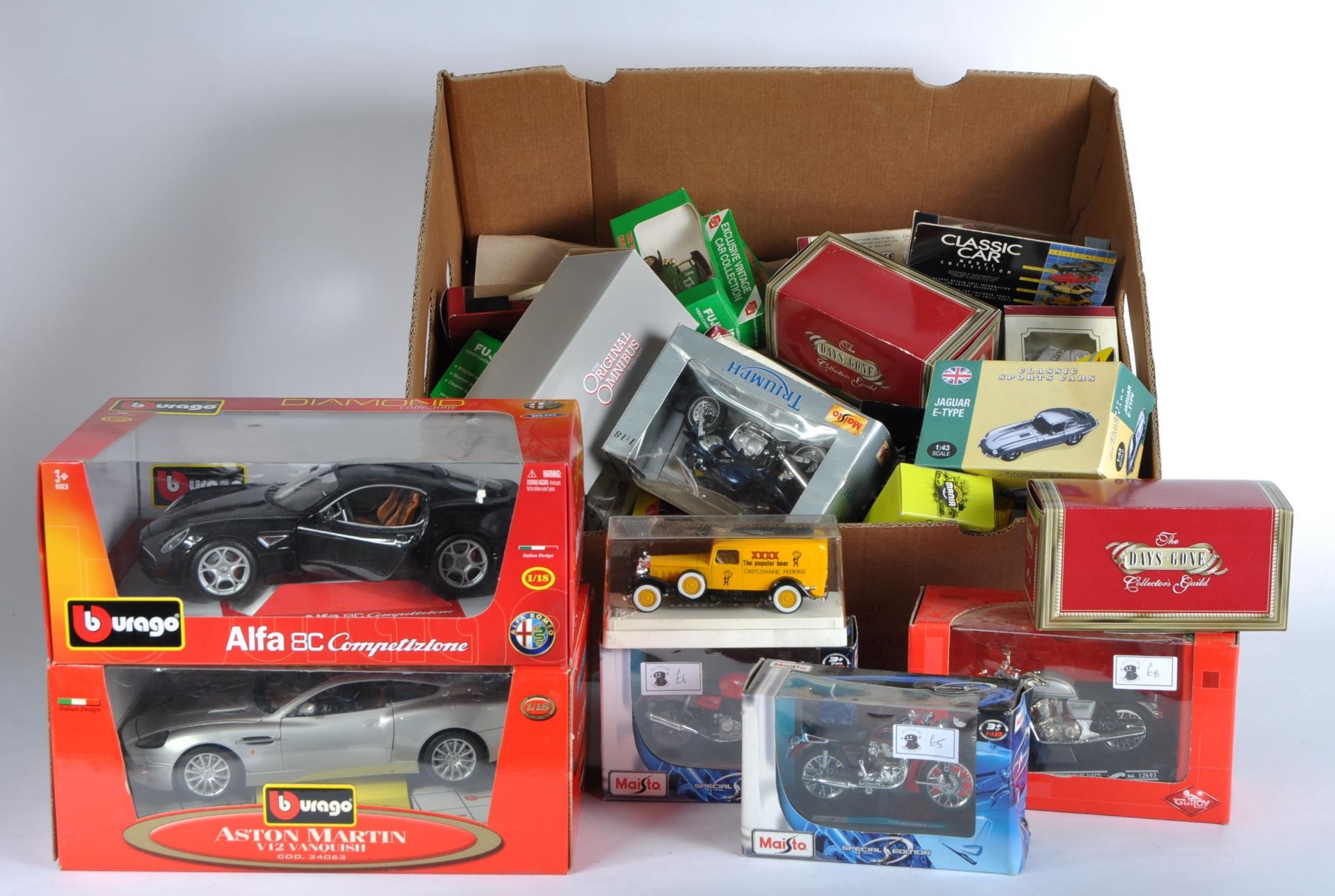 COLLECTION OF ASSORTED DIECAST MODELS