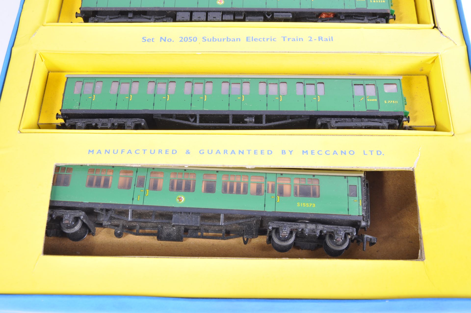 VINTAGE HORNBY DUBLO 00 GAUGE 2 RAIL SUBURBAN ELECTRIC TRAINSET - Image 2 of 3