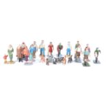 COLLECTION OF VINTAGE O GAUGE MODEL RAILWAY TRACKSIDE FIGURES