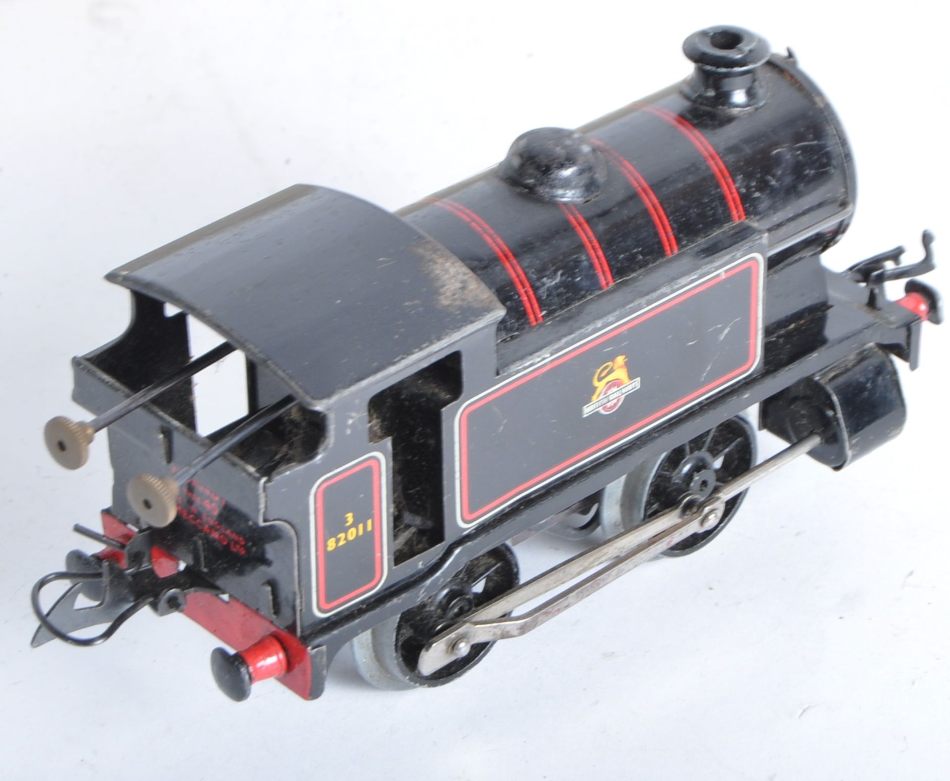 TWO VINTAGE HORNBY O GAUGE TINPLATE CLOCKWORK LOCOMOTIVES - Image 6 of 7