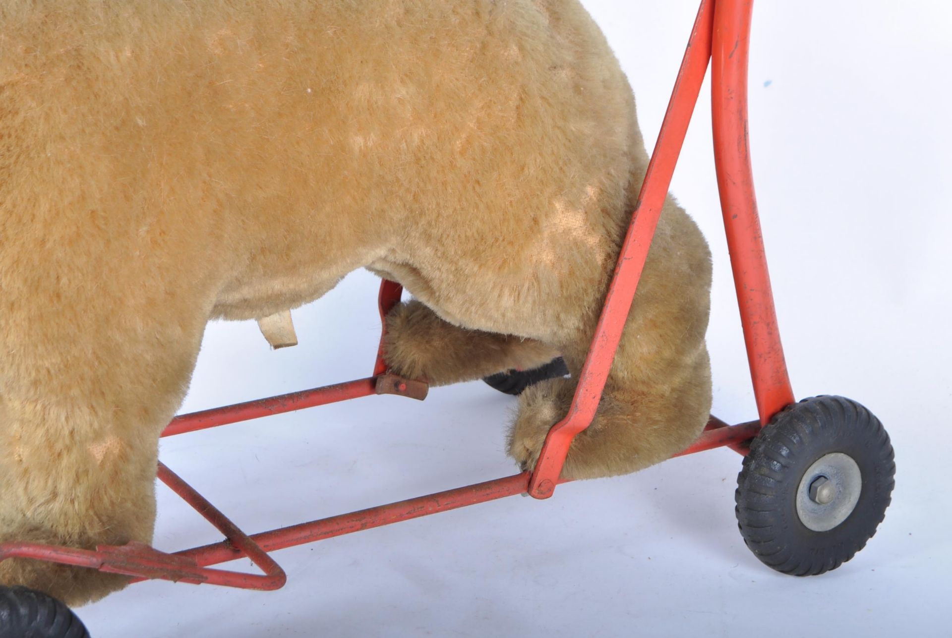 VINTAGE PEDIGREE / TRIANG RIDE ALONG PUSH ALONG BEAR - Image 3 of 6