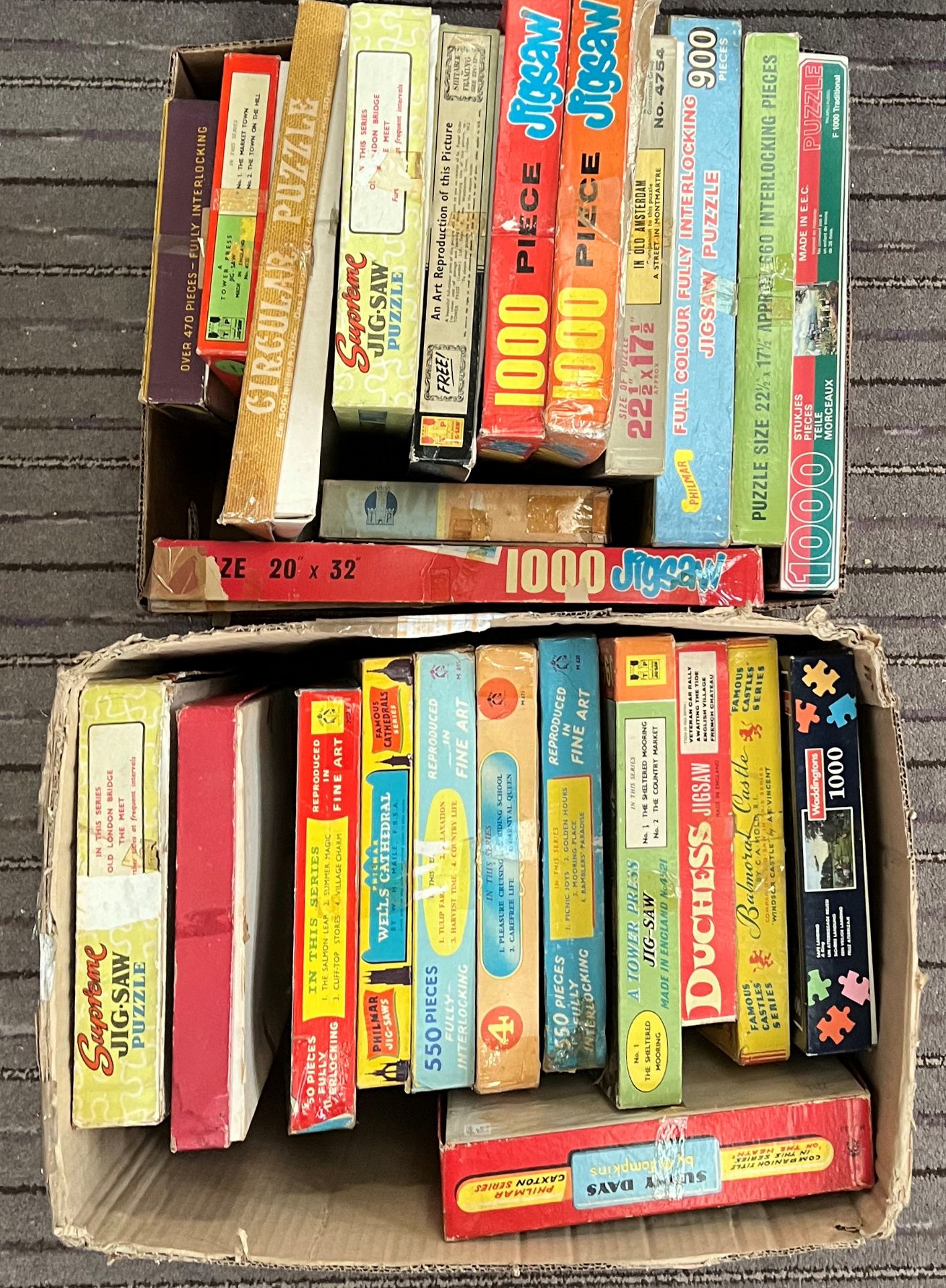 LARGE COLLECTION OF VINTAGE BRITISH JIGSAW PUZZLES