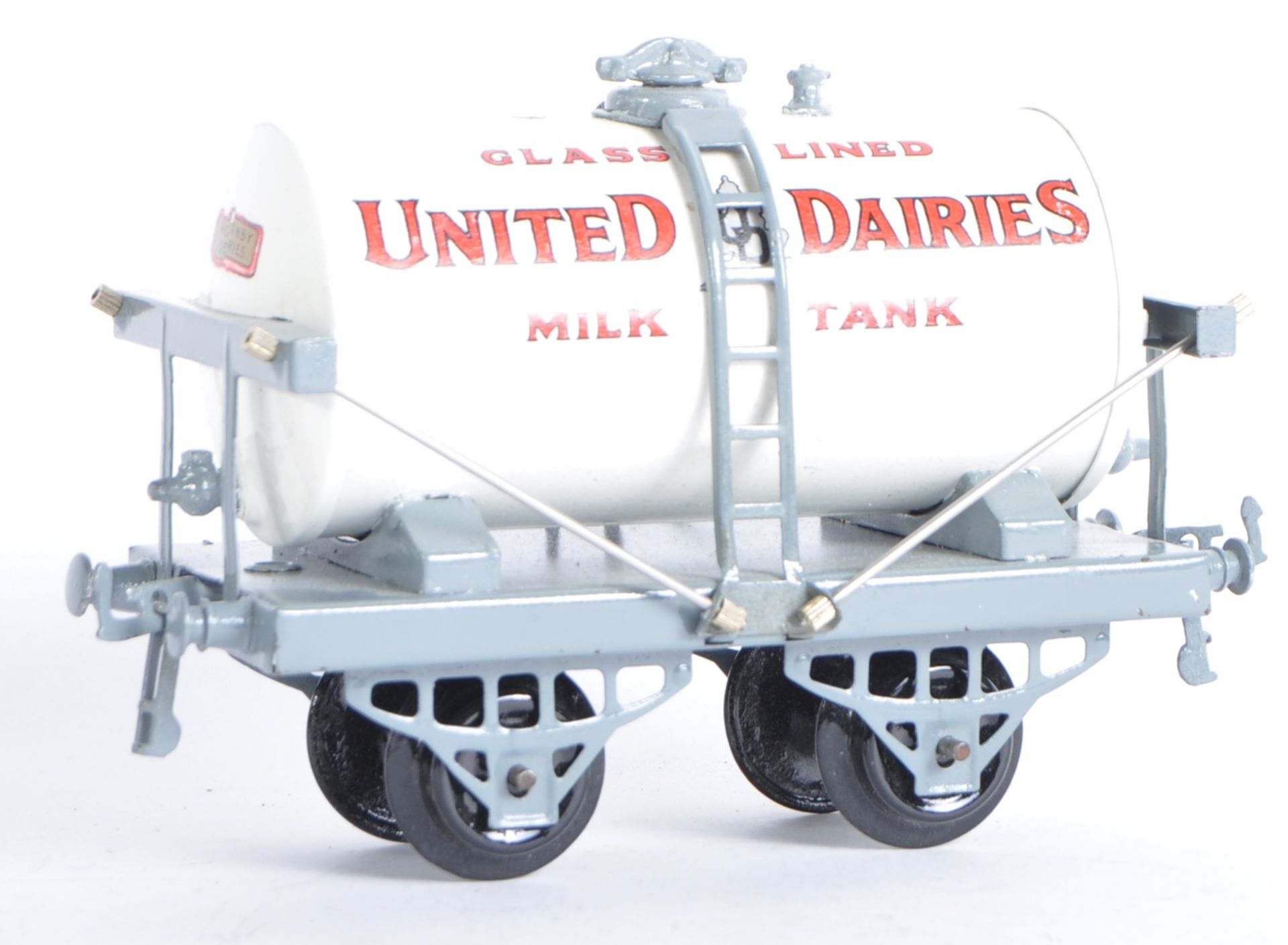 VINTAGE HORNBY O GAUGE TINPLATE ROLLING STOCK UNITED DAIRIES WAGON