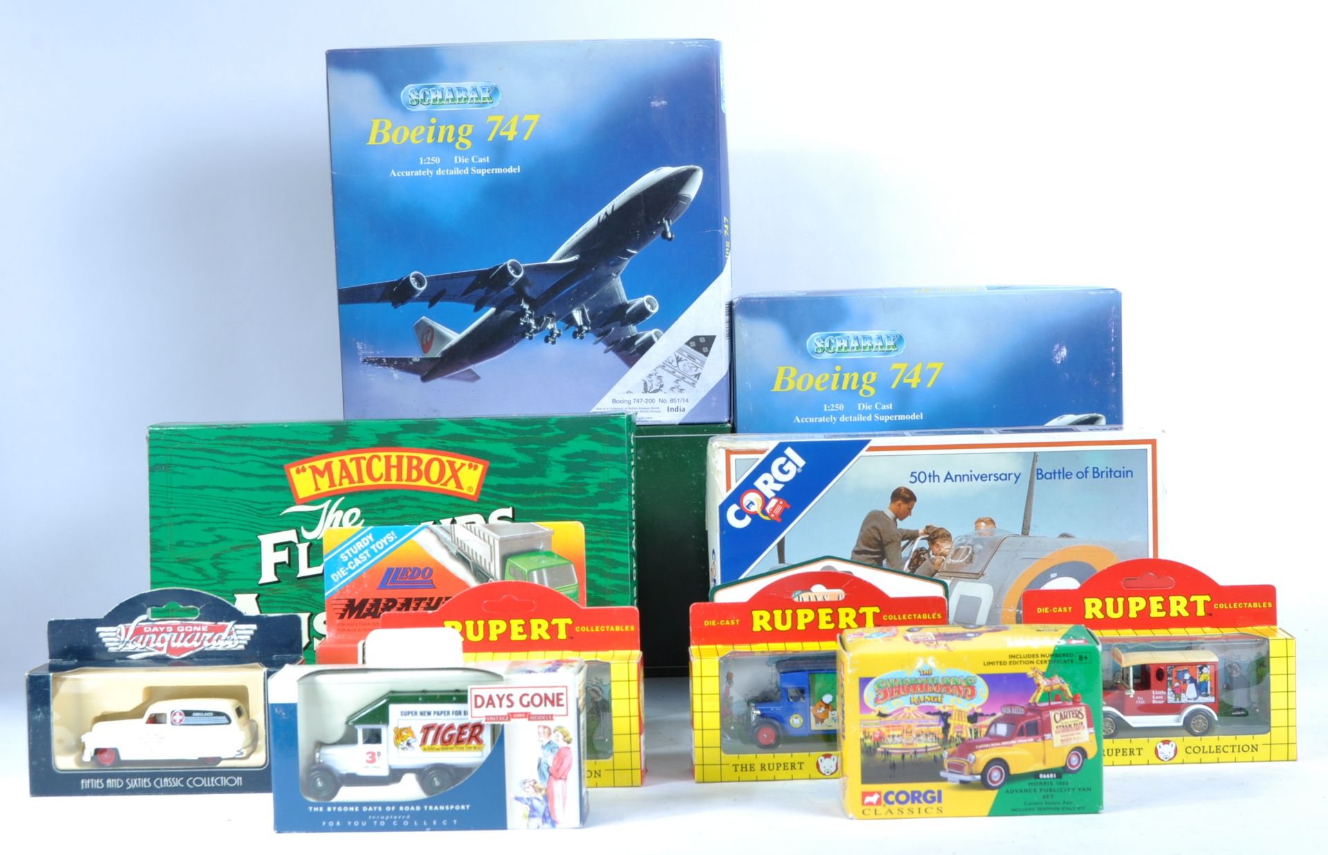 COLLECTION OF ASSORTED BOXED DIECAST MODELS